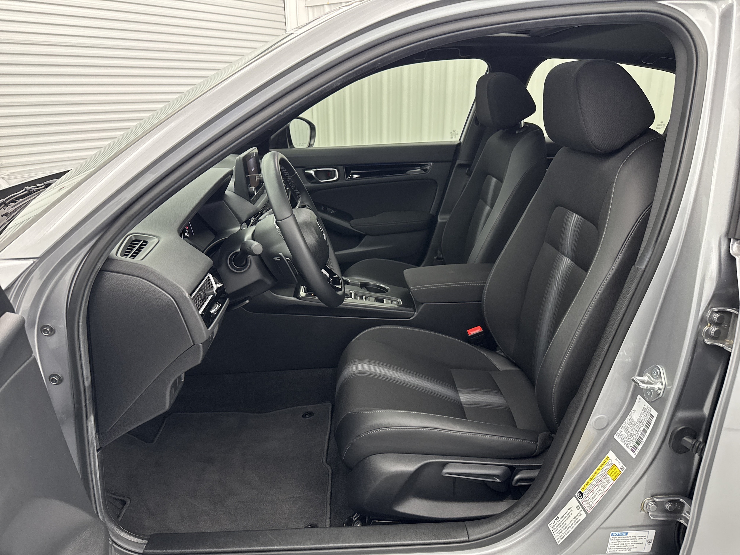 2025 Honda Civic Hatchback Sport - Photo 11