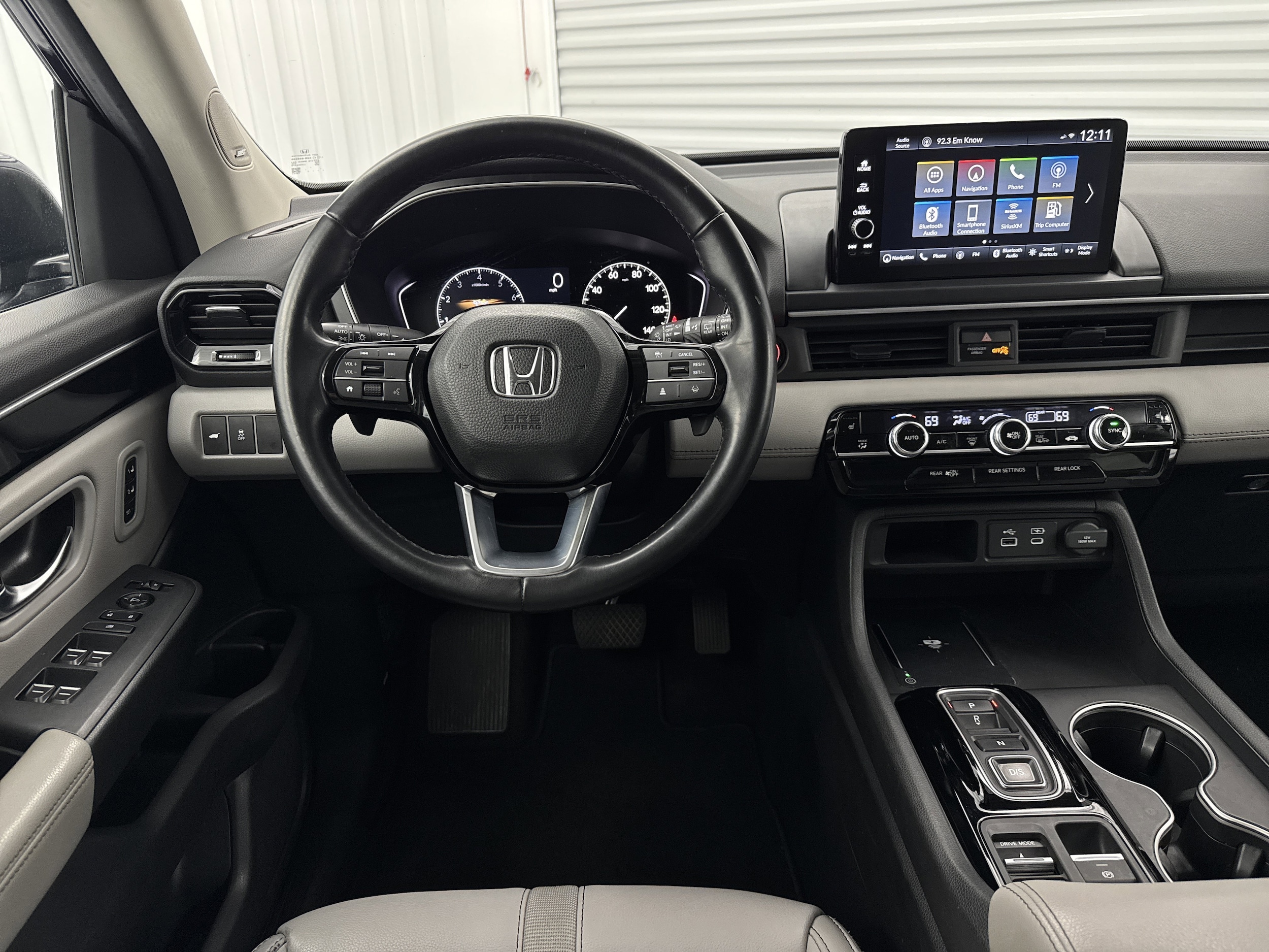 2025 Honda Pilot Touring - Photo 26