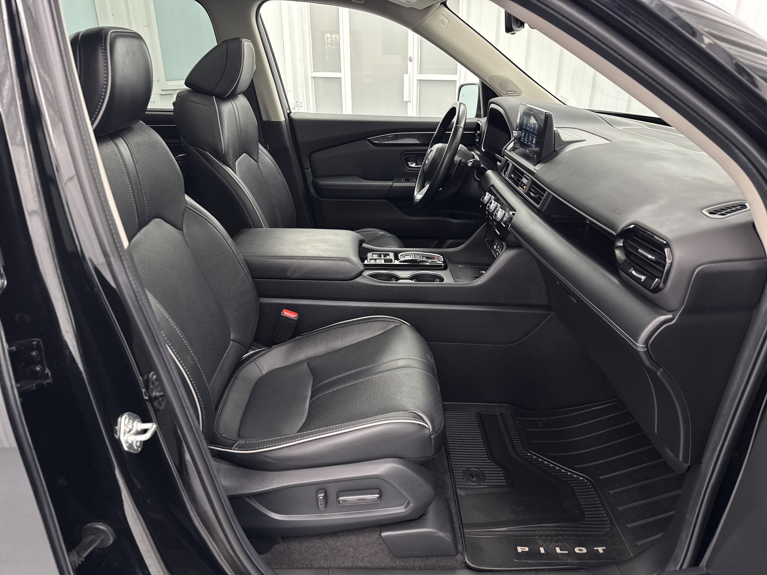 2024 Honda Pilot Elite - Photo 27