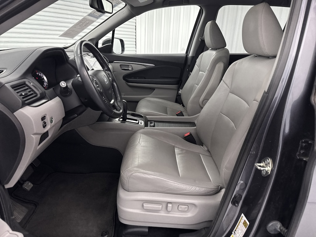 Used 2016 Honda Pilot EX-L w/Navigation FWD SUV