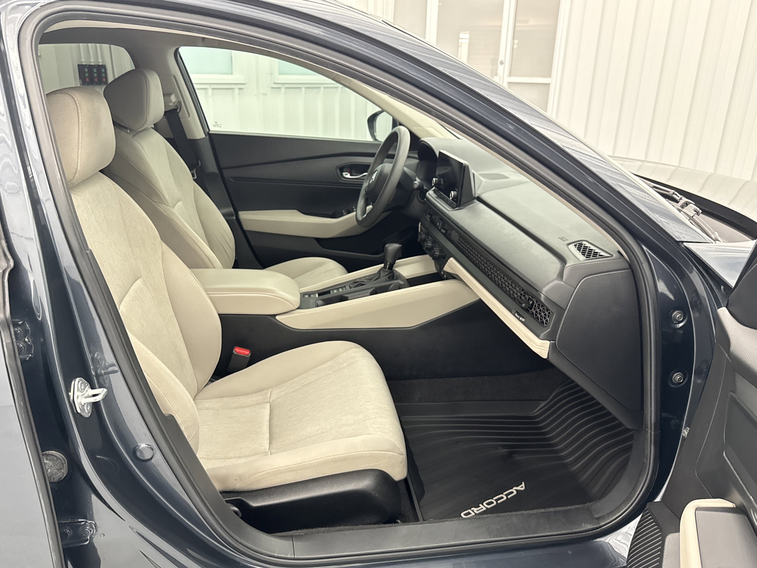 2023 Honda Accord LX - Photo 8