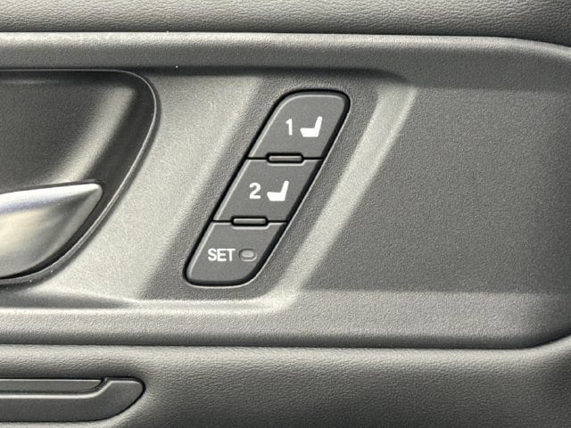 2025 Honda Accord Hybrid Touring - Photo 19