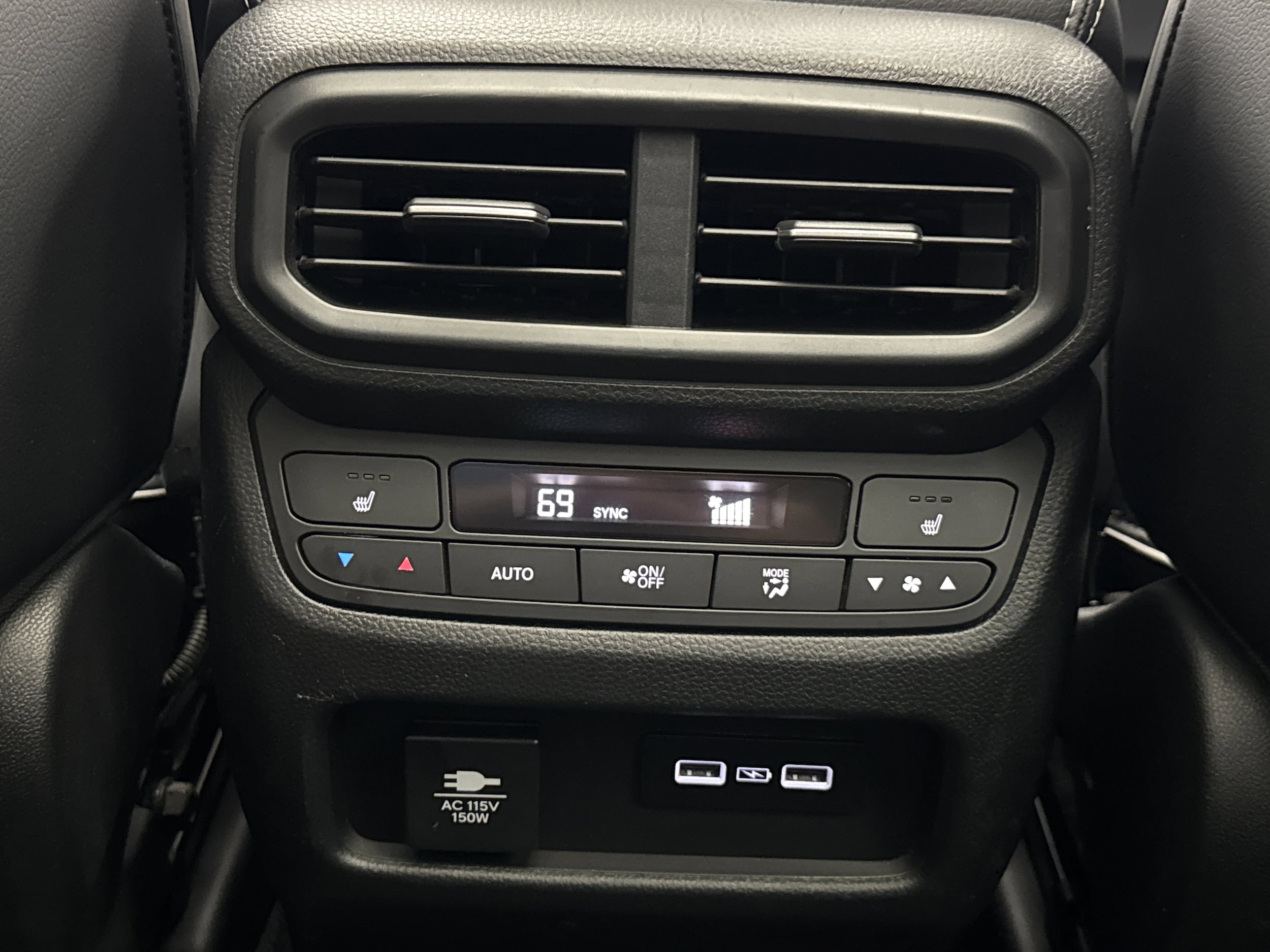 2023 Honda Pilot Elite - Photo 12
