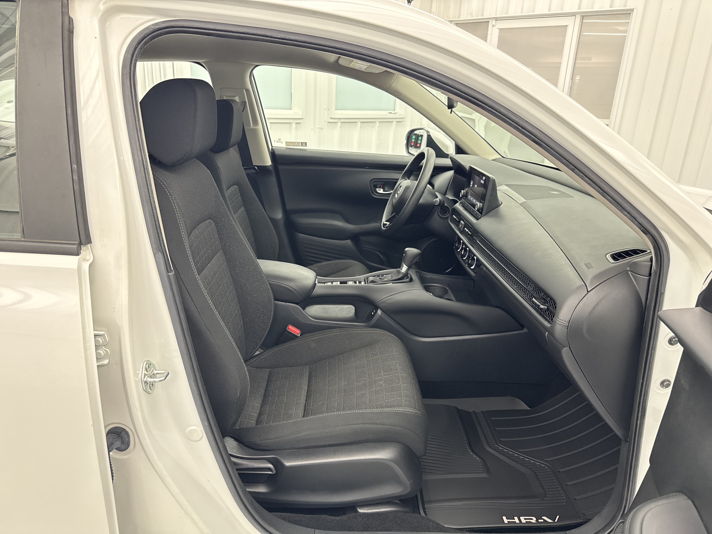 2024 Honda HR-V LX - Photo 8