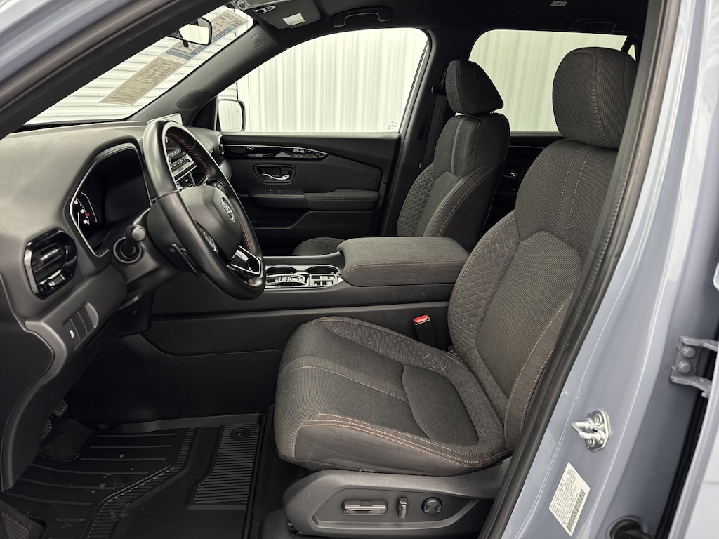 Used 2024 Honda Pilot Sport SUV