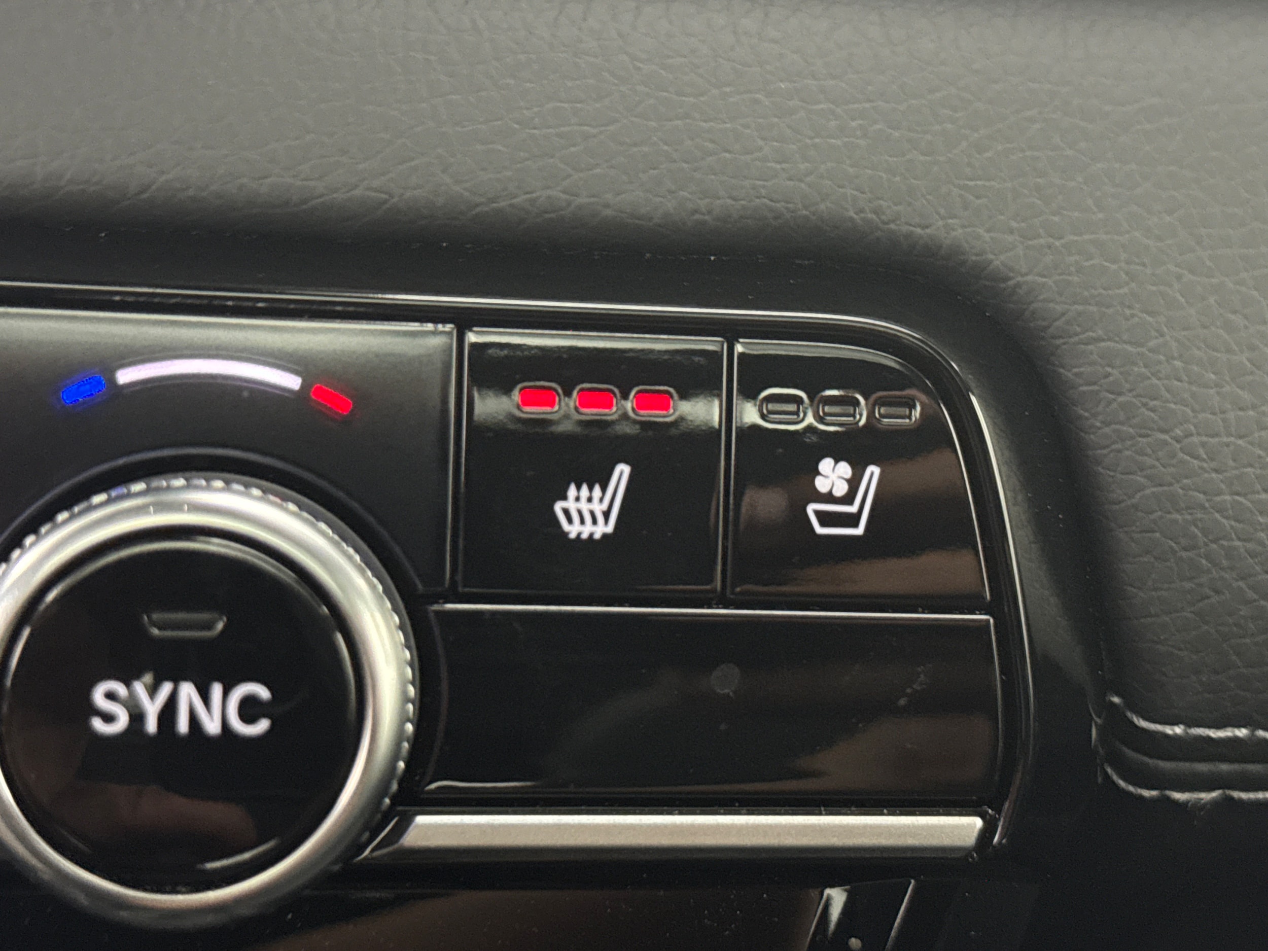2025 Honda Pilot Elite - Photo 19
