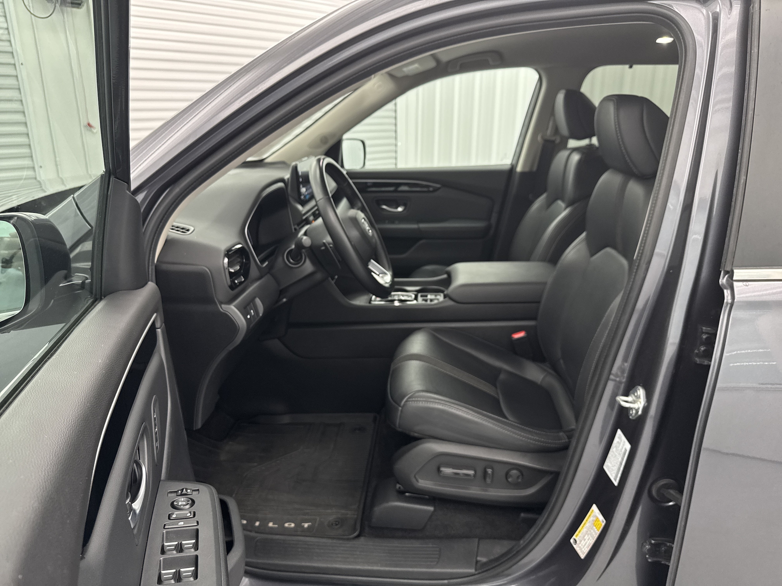 2024 Honda Pilot EX-L - Photo 10