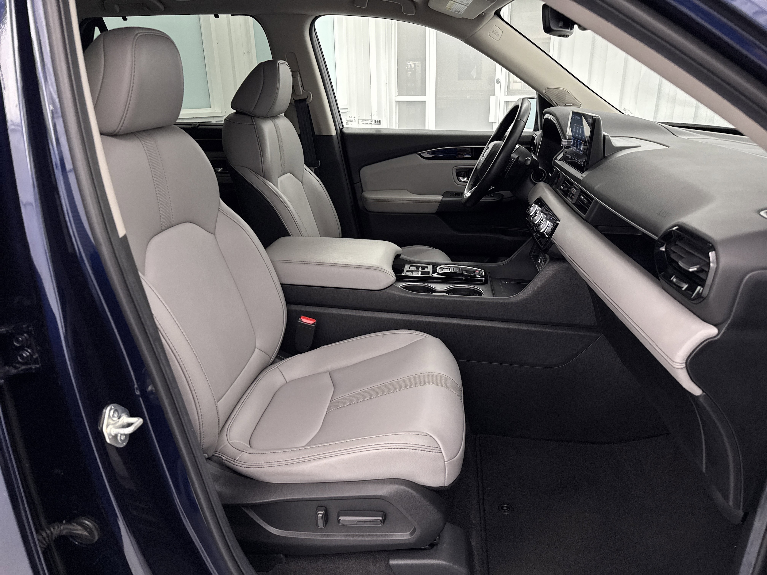 2025 Honda Pilot Touring - Photo 27