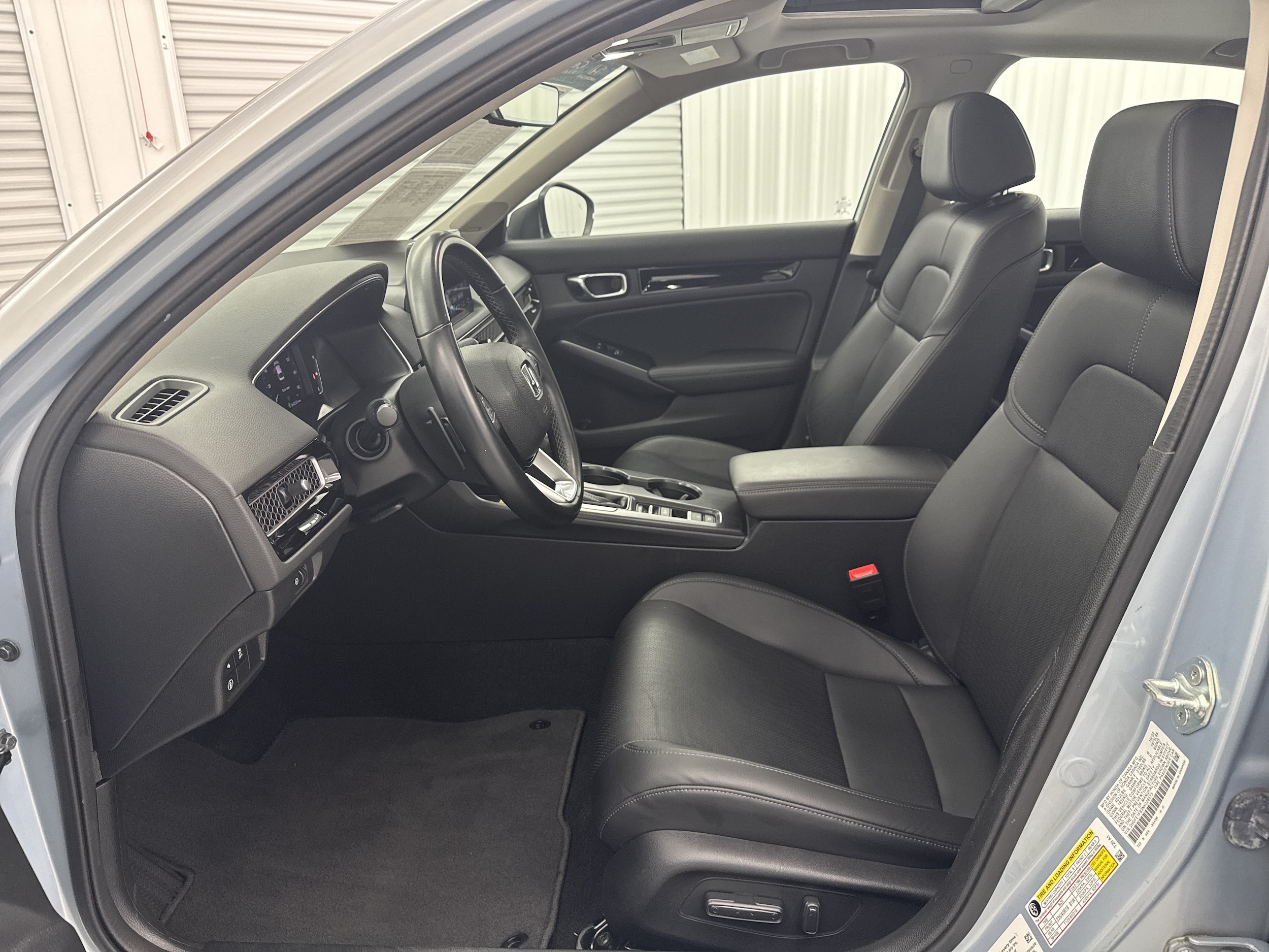 2022 Honda Civic Touring - Photo 11