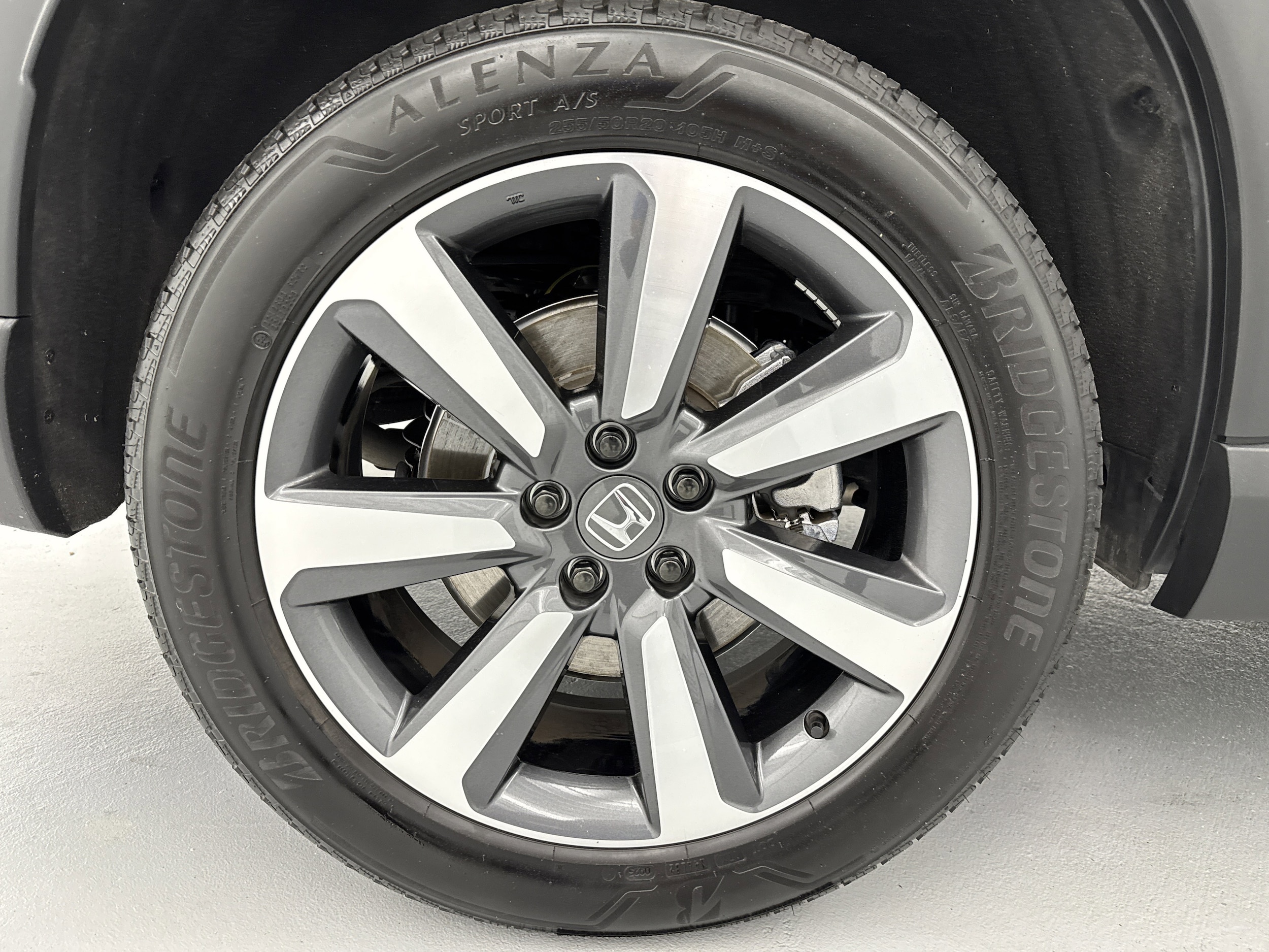 2025 Honda Pilot Touring - Photo 18