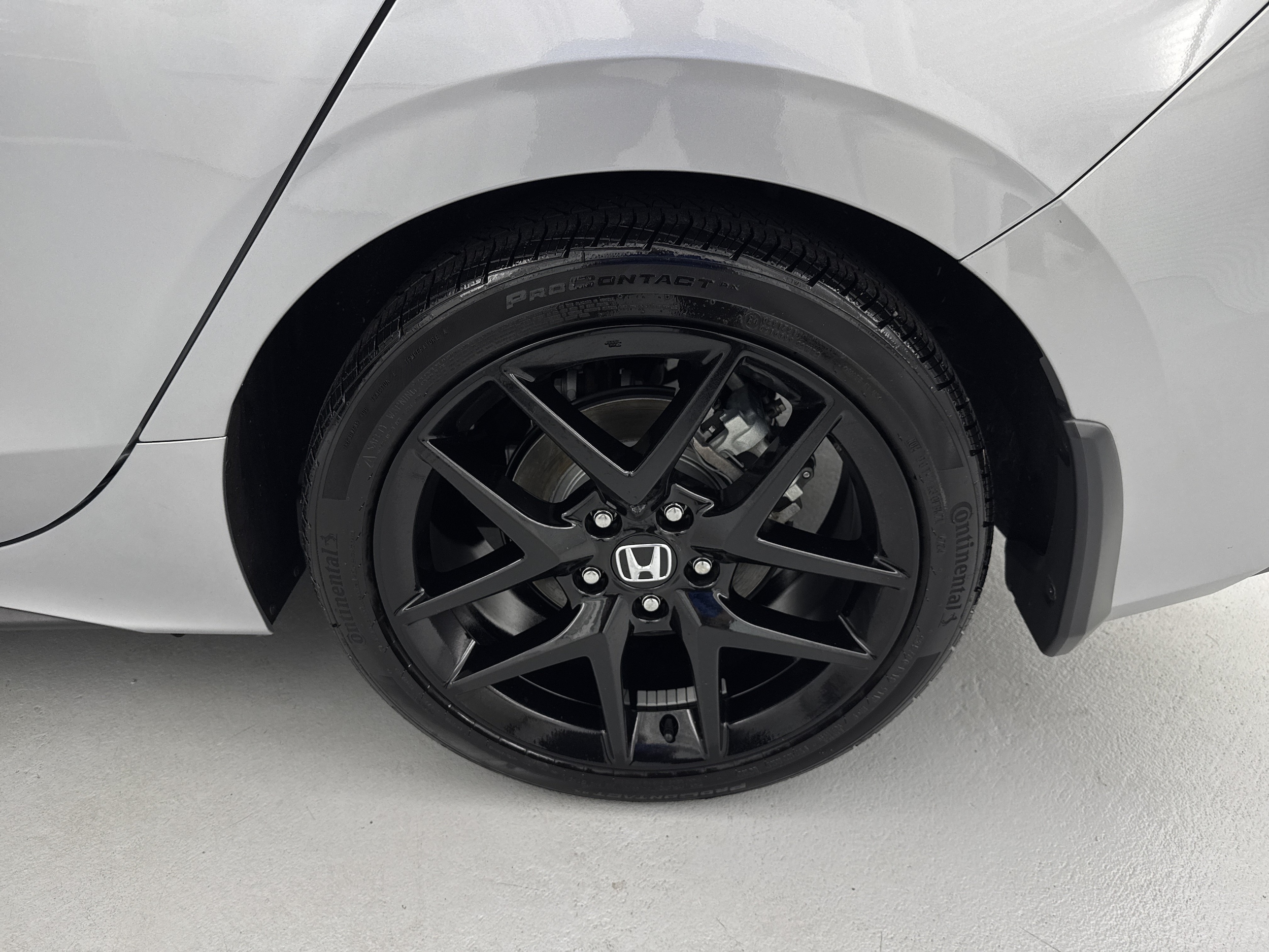 2025 Honda Civic Hatchback Sport - Photo 24