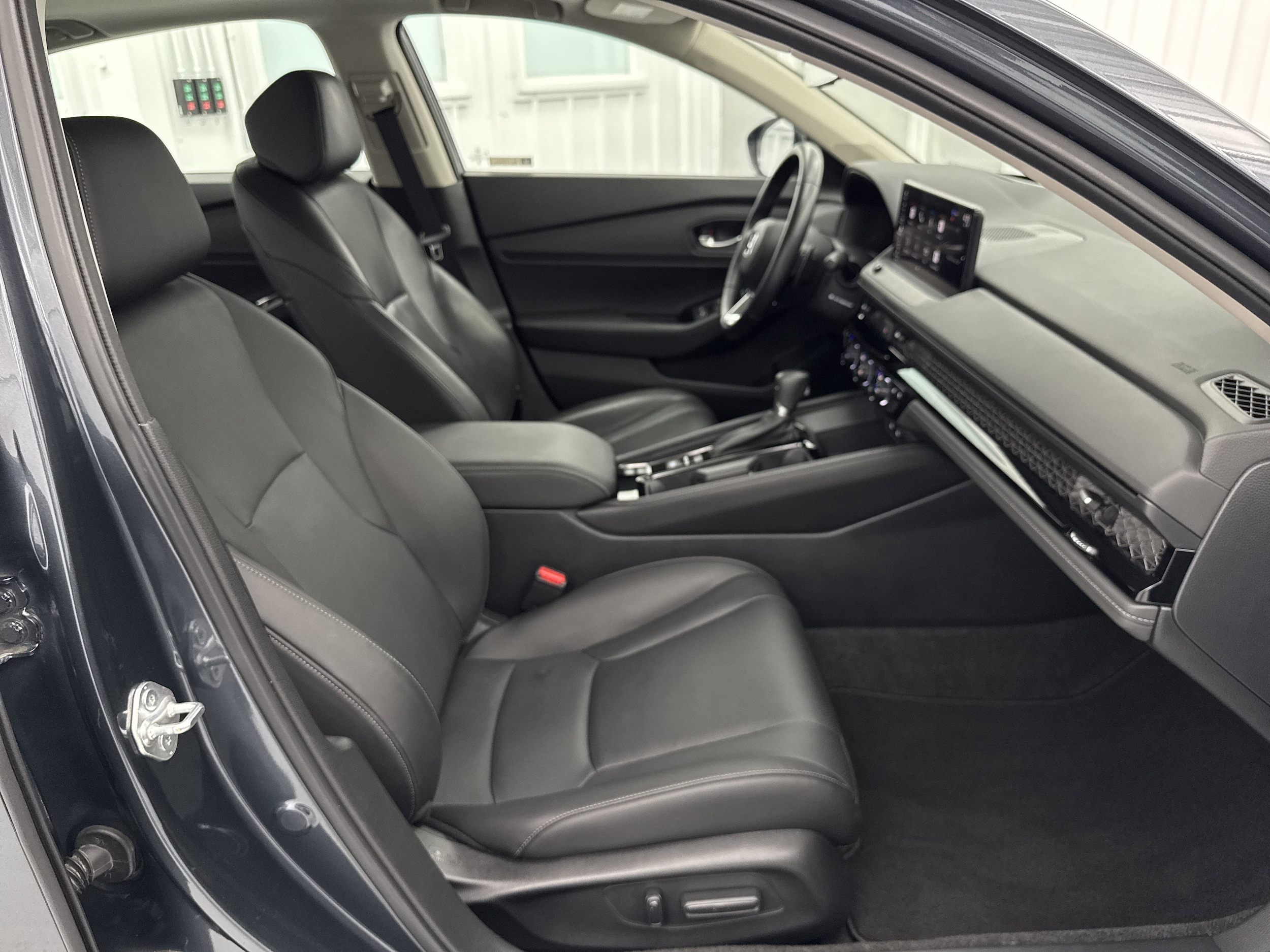 2023 Honda Accord Hybrid Touring - Photo 26