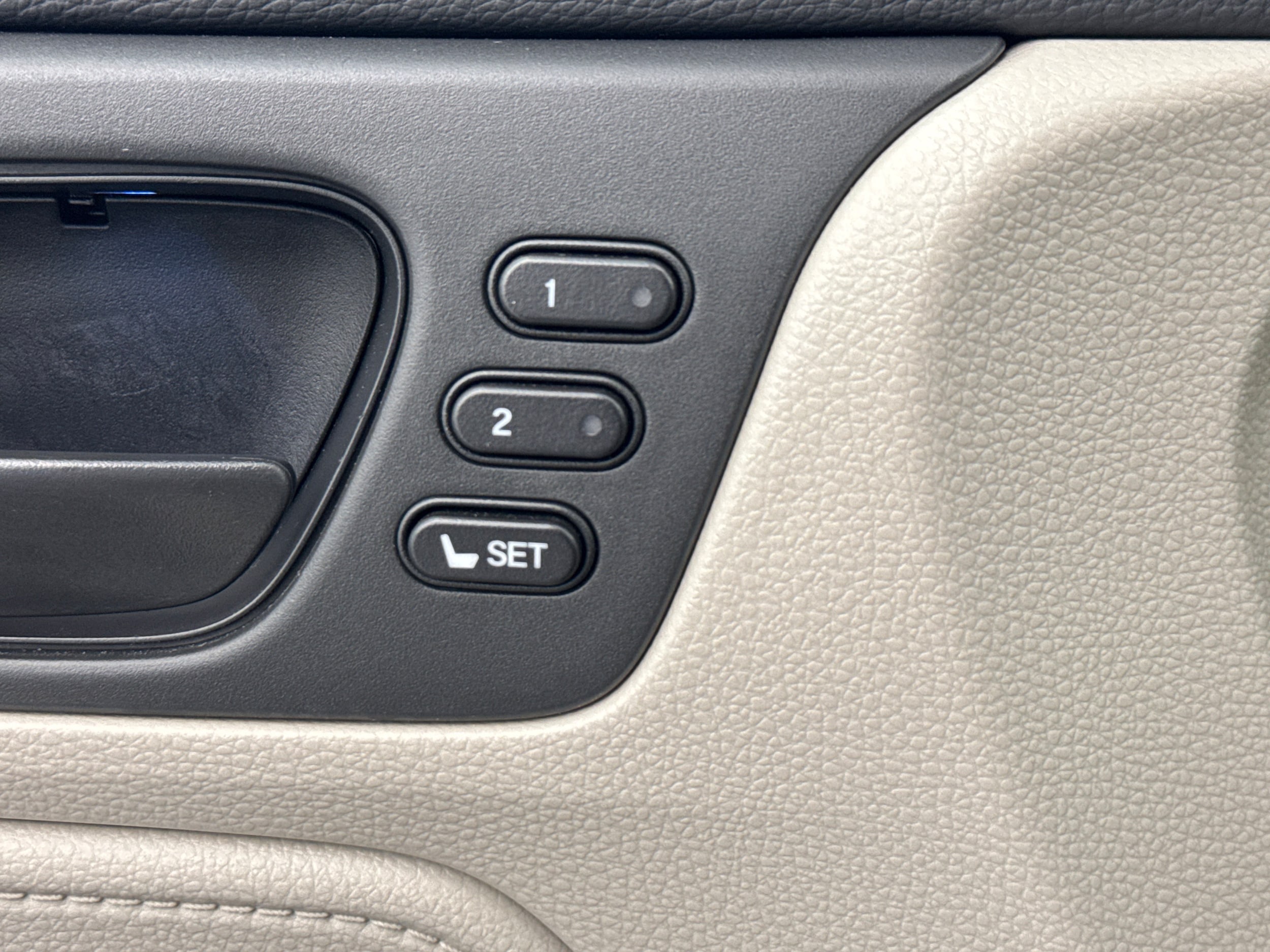 2025 Honda Odyssey EX-L - Photo 20