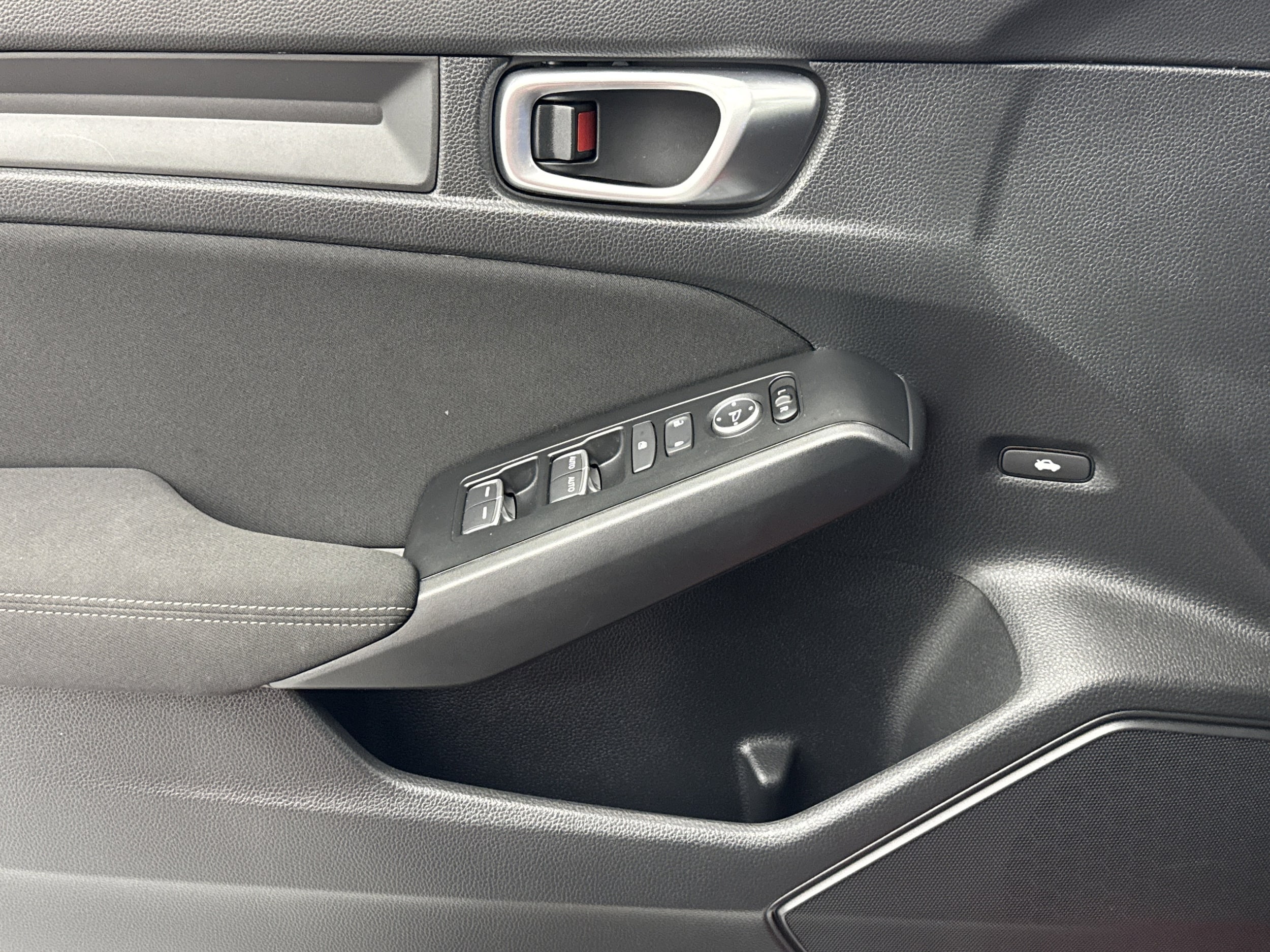 2023 Honda Civic LX - Photo 7