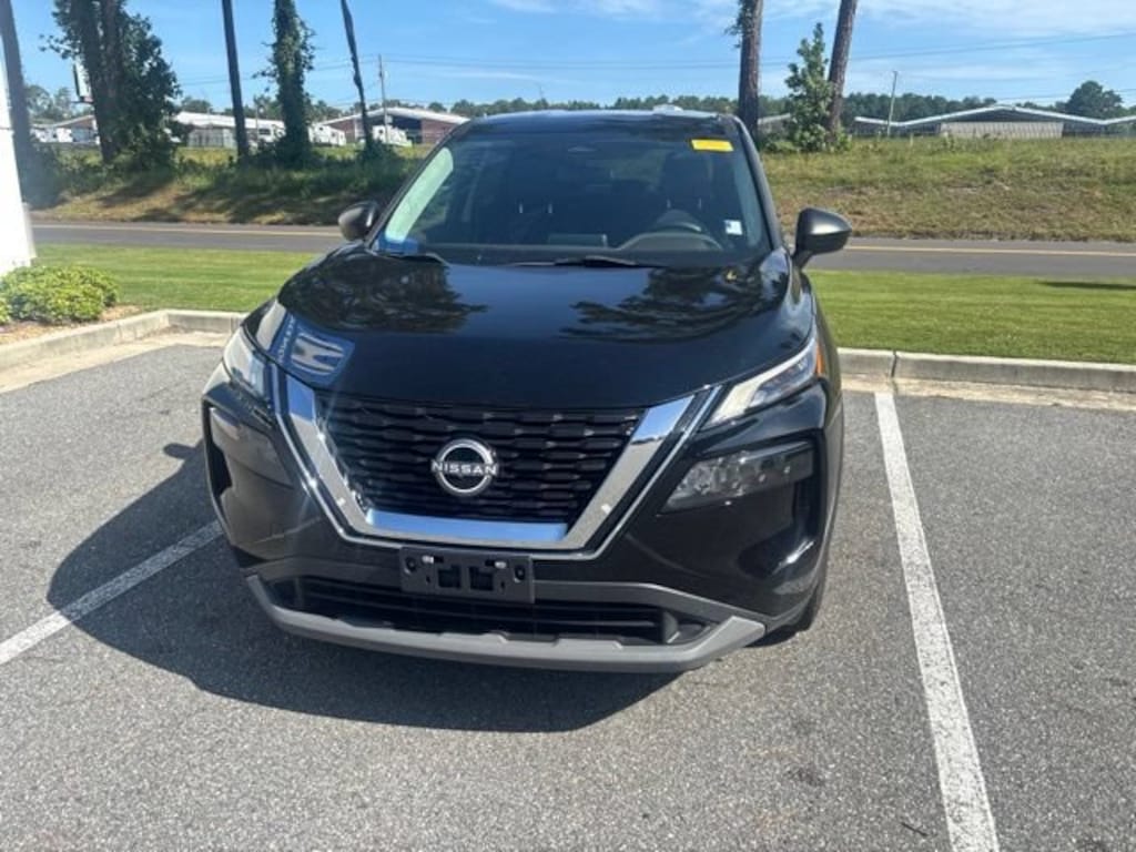 Used 2023 Nissan Rogue S SUV