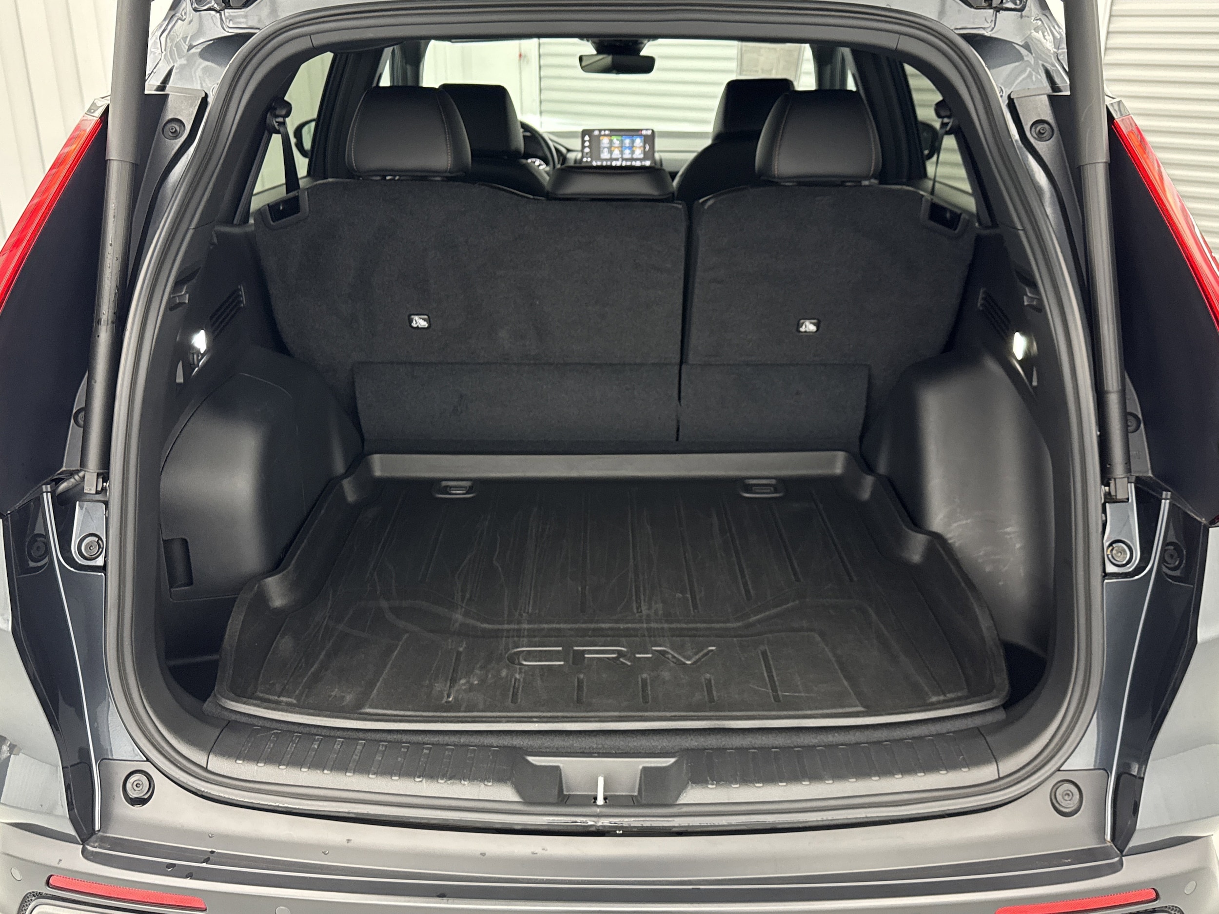 2025 Honda CR-V Sport-L - Photo 18