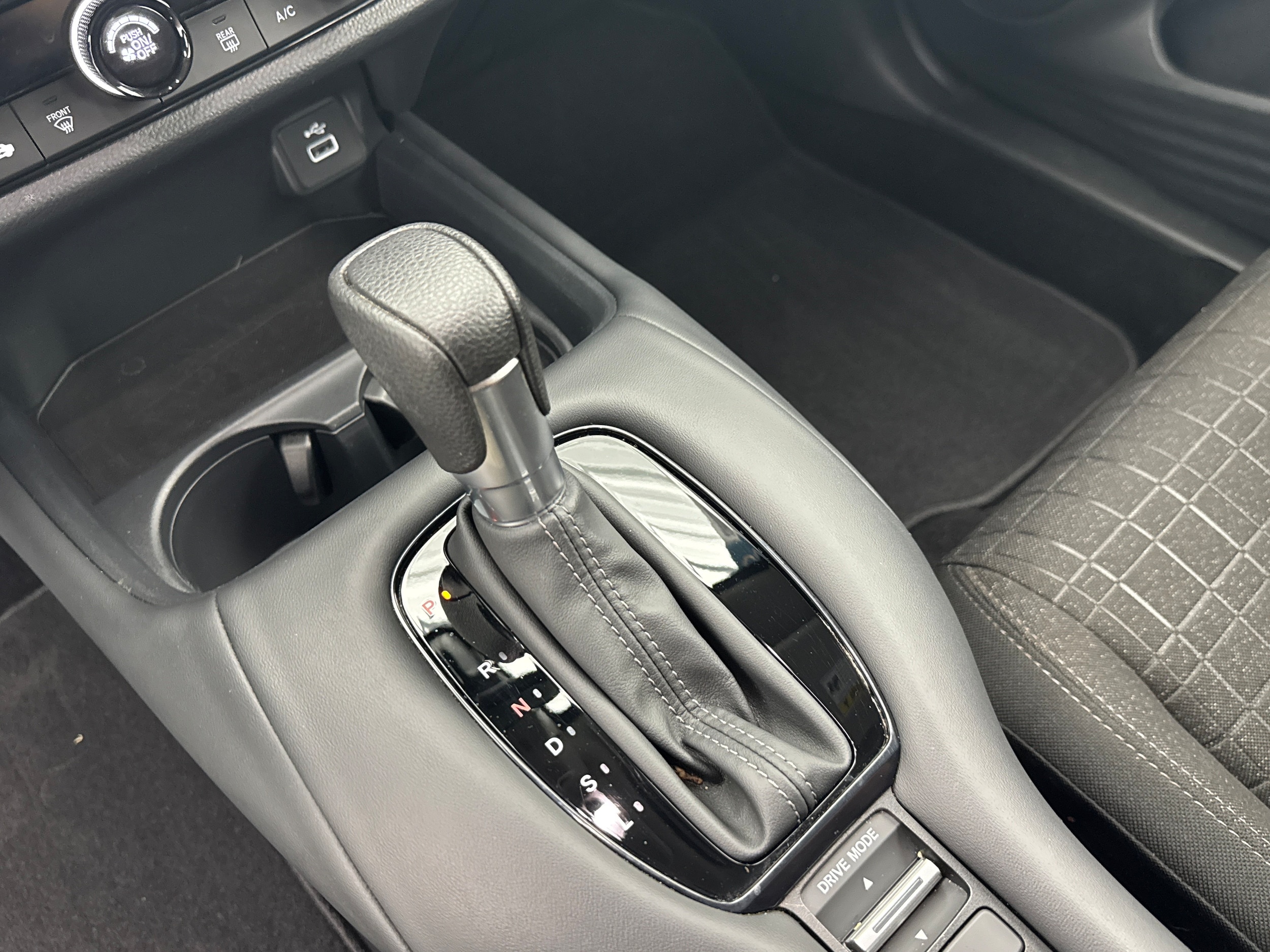 2025 Honda HR-V LX - Photo 20