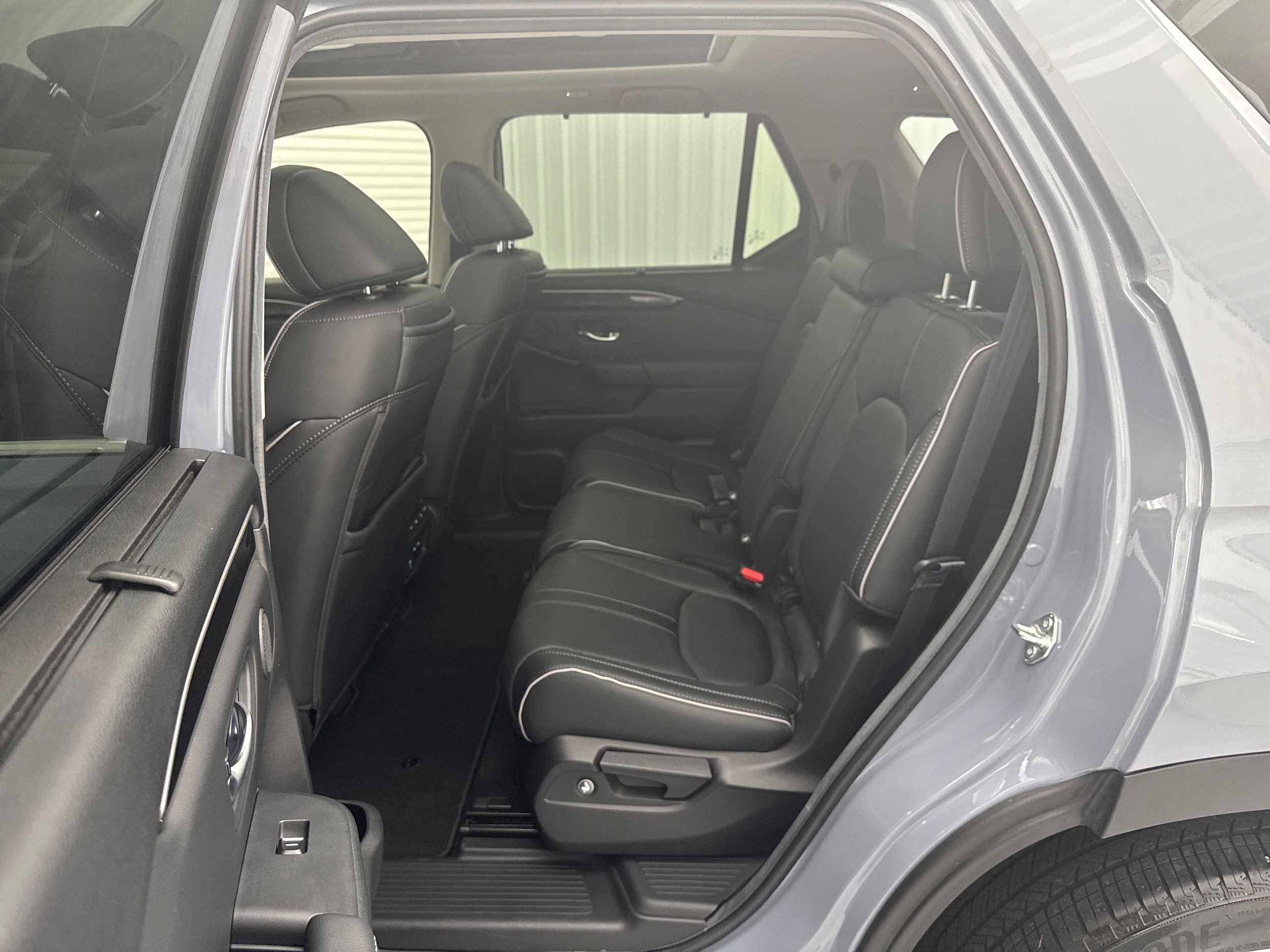 2025 Honda Pilot Elite - Photo 12