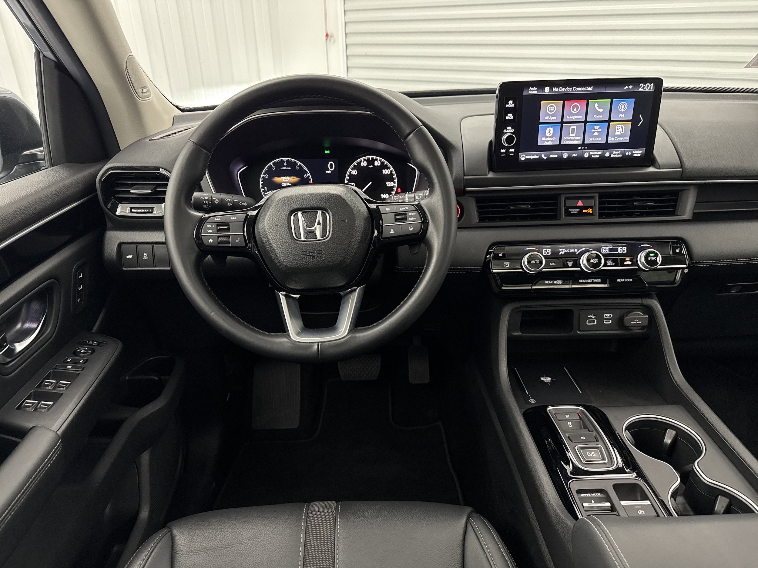 2025 Honda Pilot Touring - Photo 25