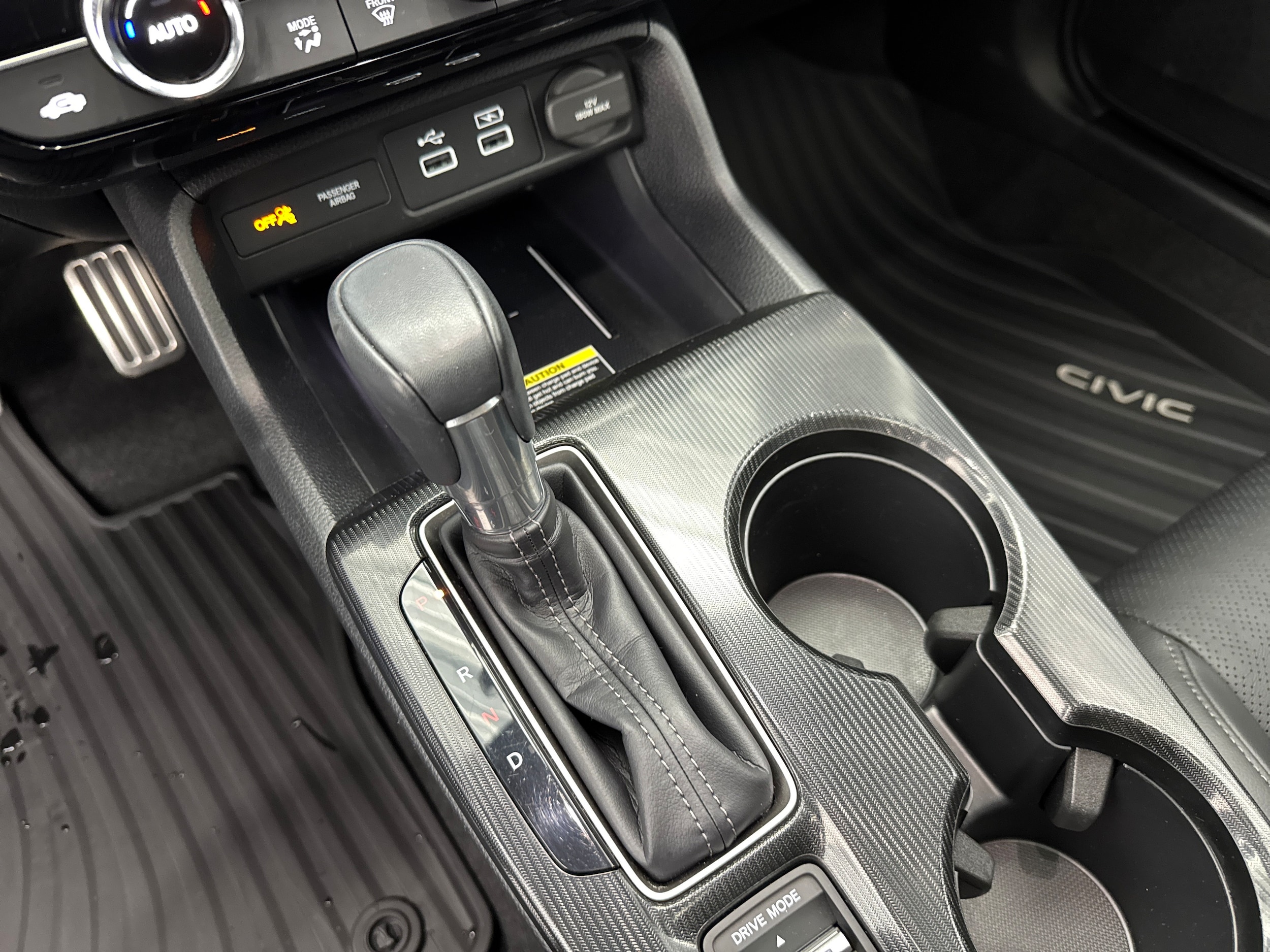 2024 Honda Civic Hatchback Sport Touring - Photo 22