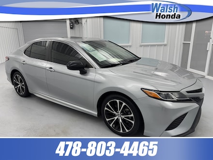 2019 Toyota Camry SE Sedan