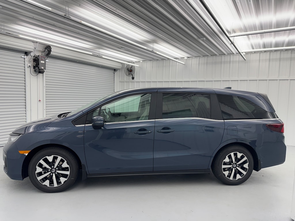 New 2026 Honda Odyssey EX-L Van Passenger