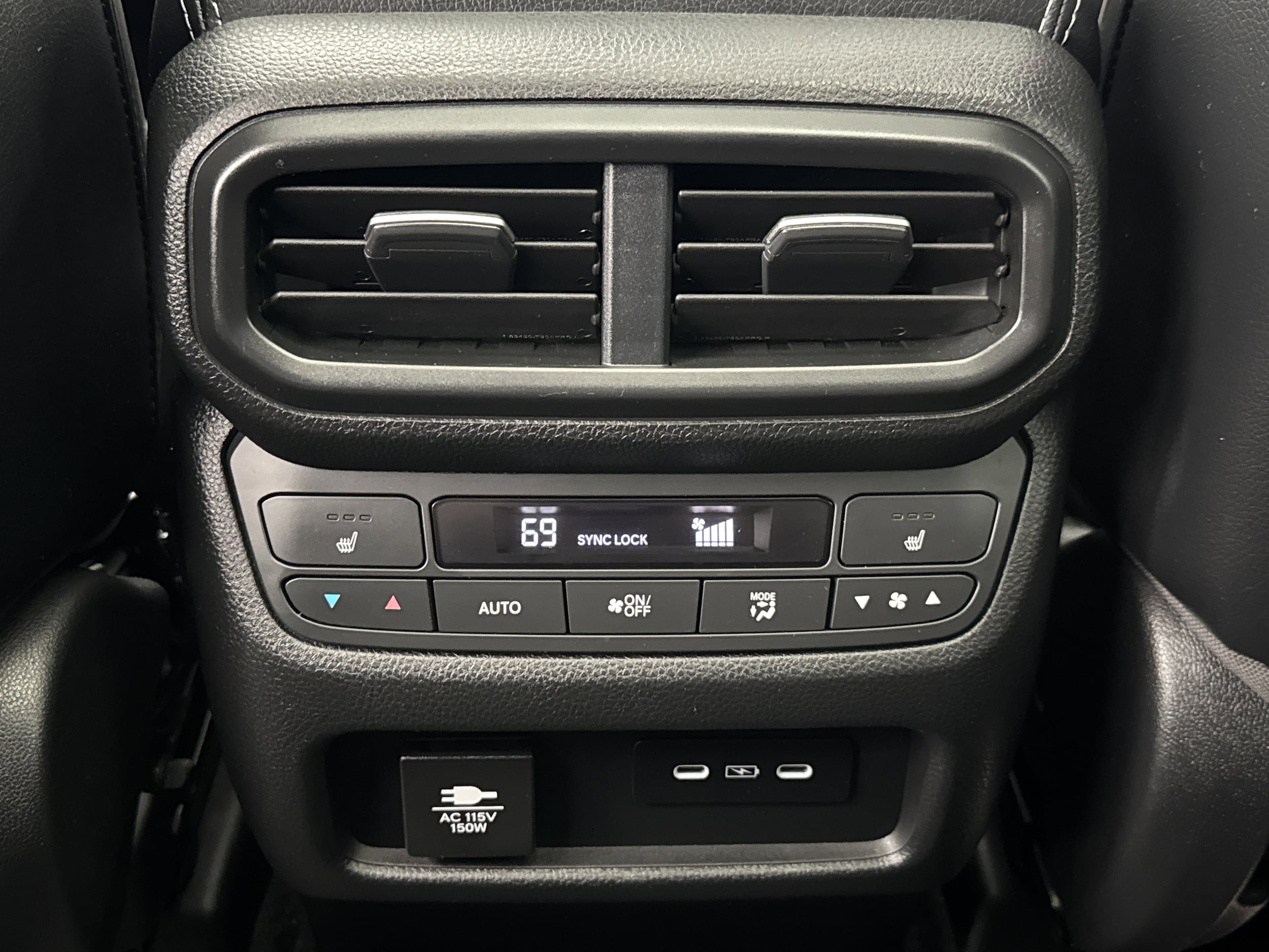 2024 Honda Pilot Elite - Photo 12
