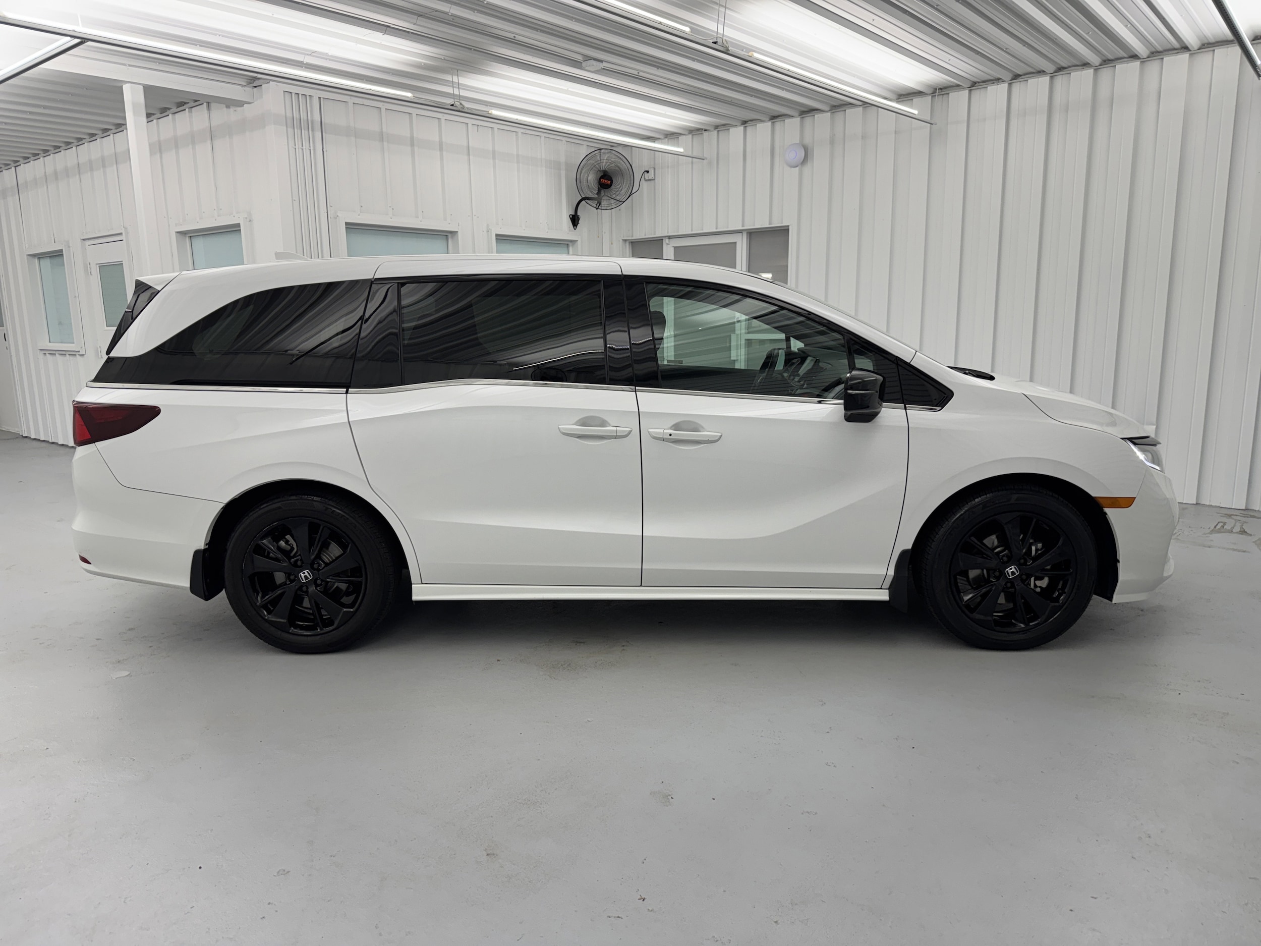 2024 Honda Odyssey SPORT - Photo 16