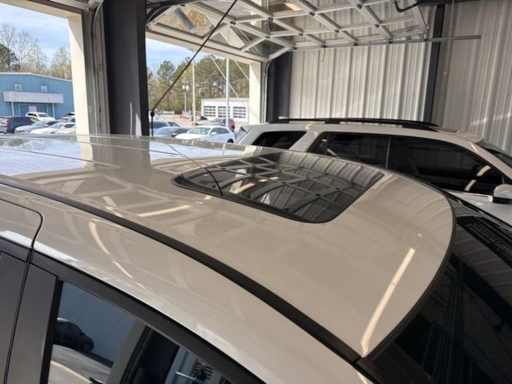 Used 2023 Honda Odyssey Touring Van