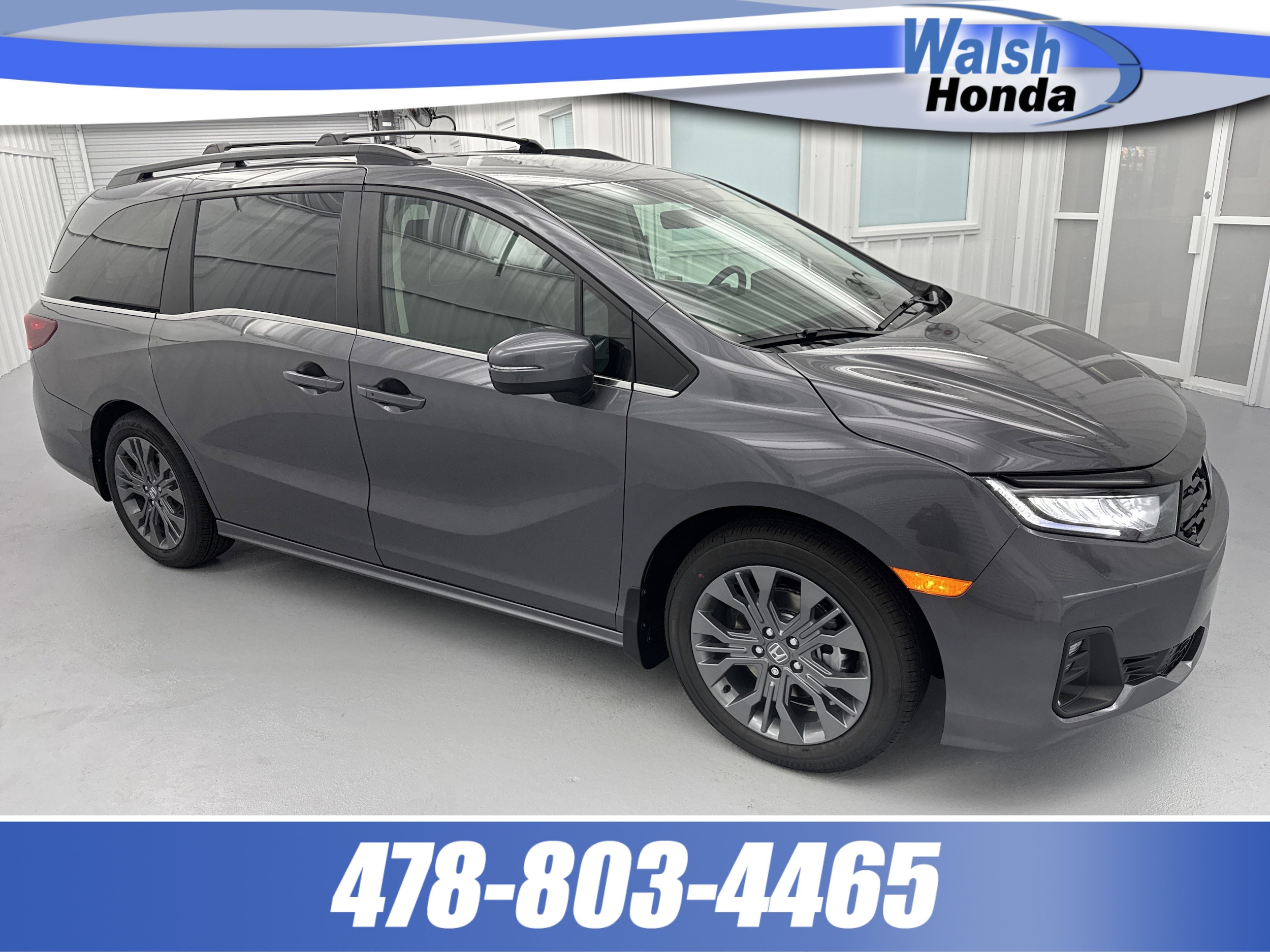 2026 Honda Odyssey Touring's photo