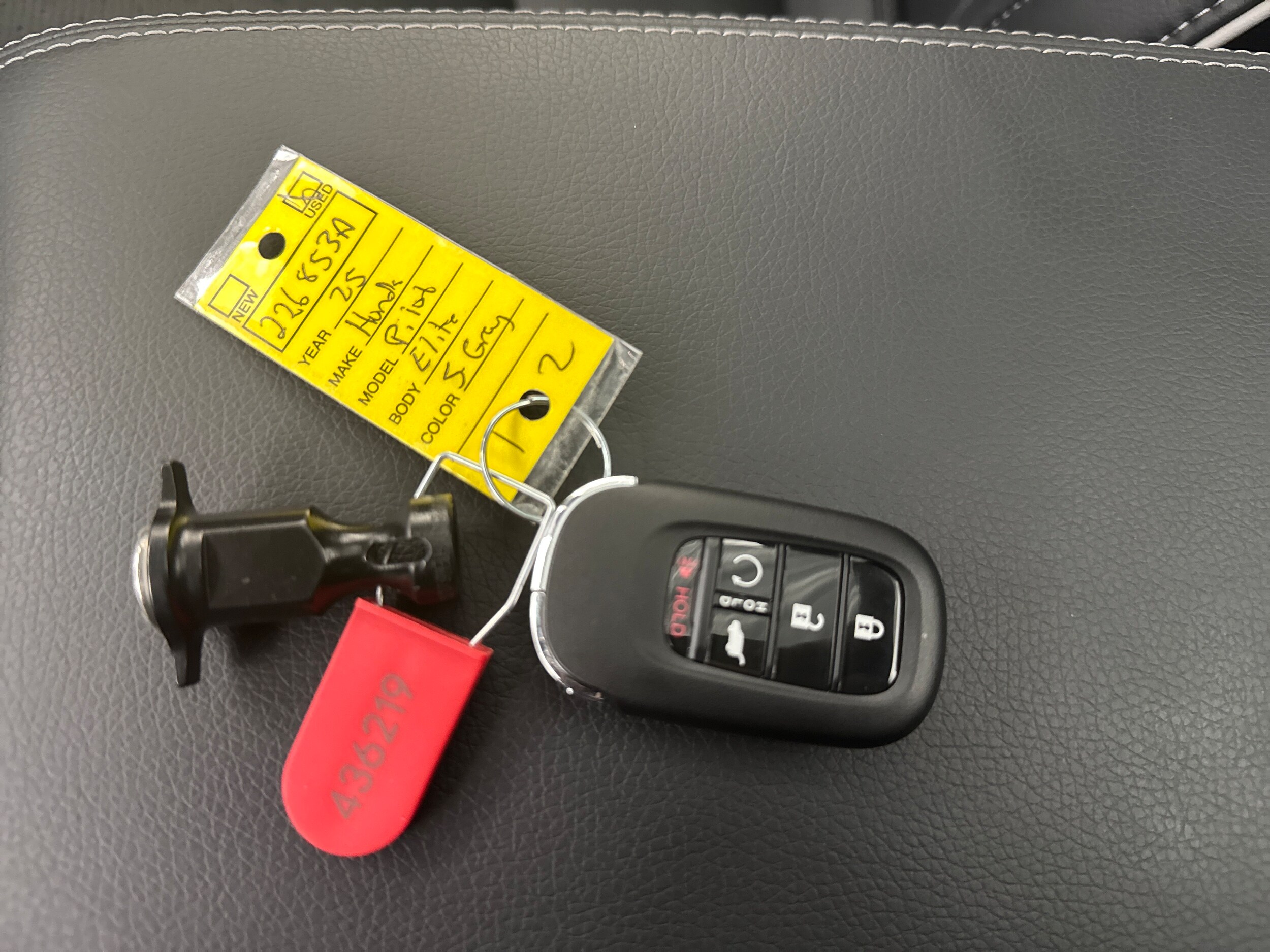 2025 Honda Pilot Elite - Photo 26