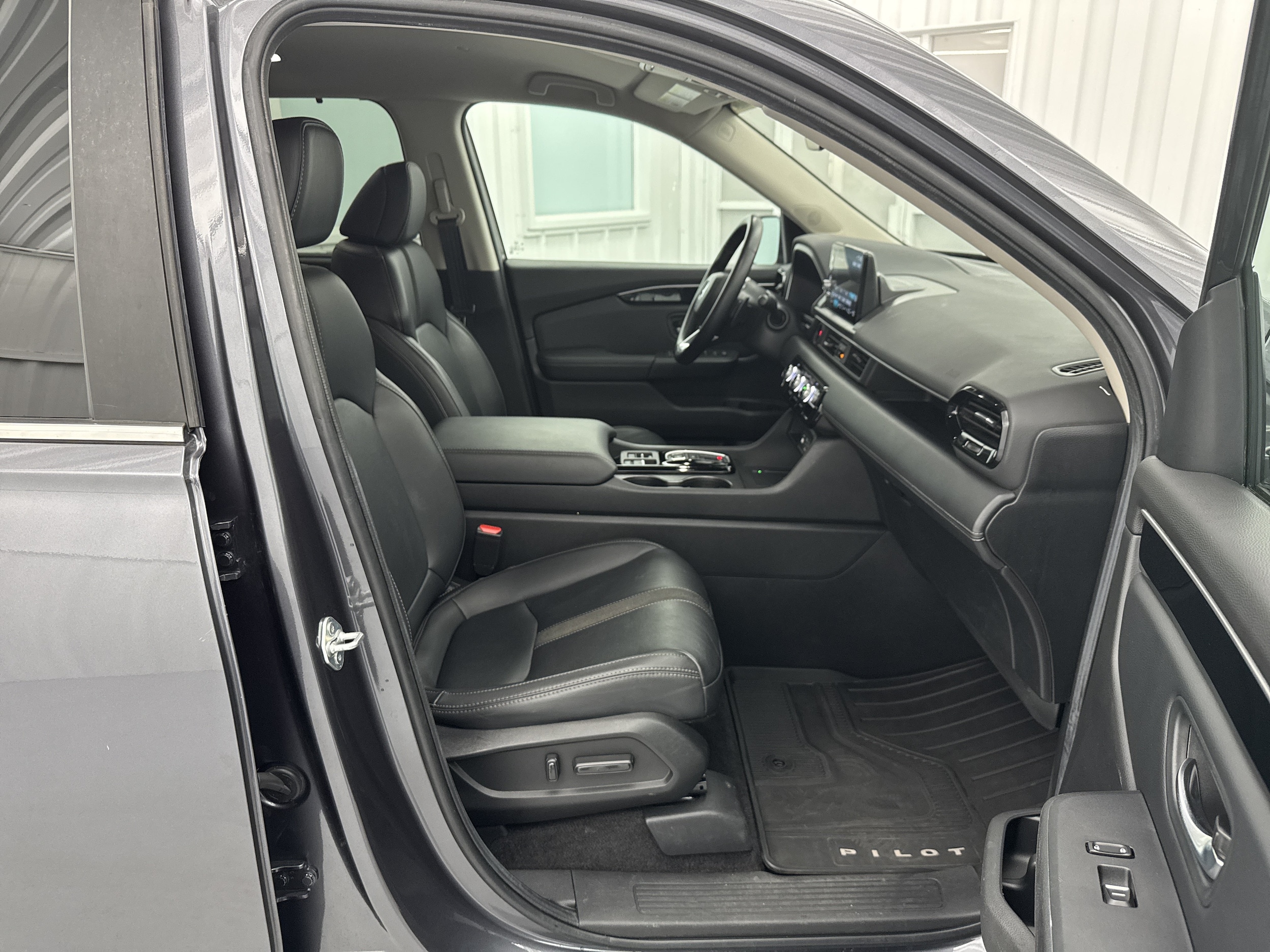 2024 Honda Pilot EX-L - Photo 8