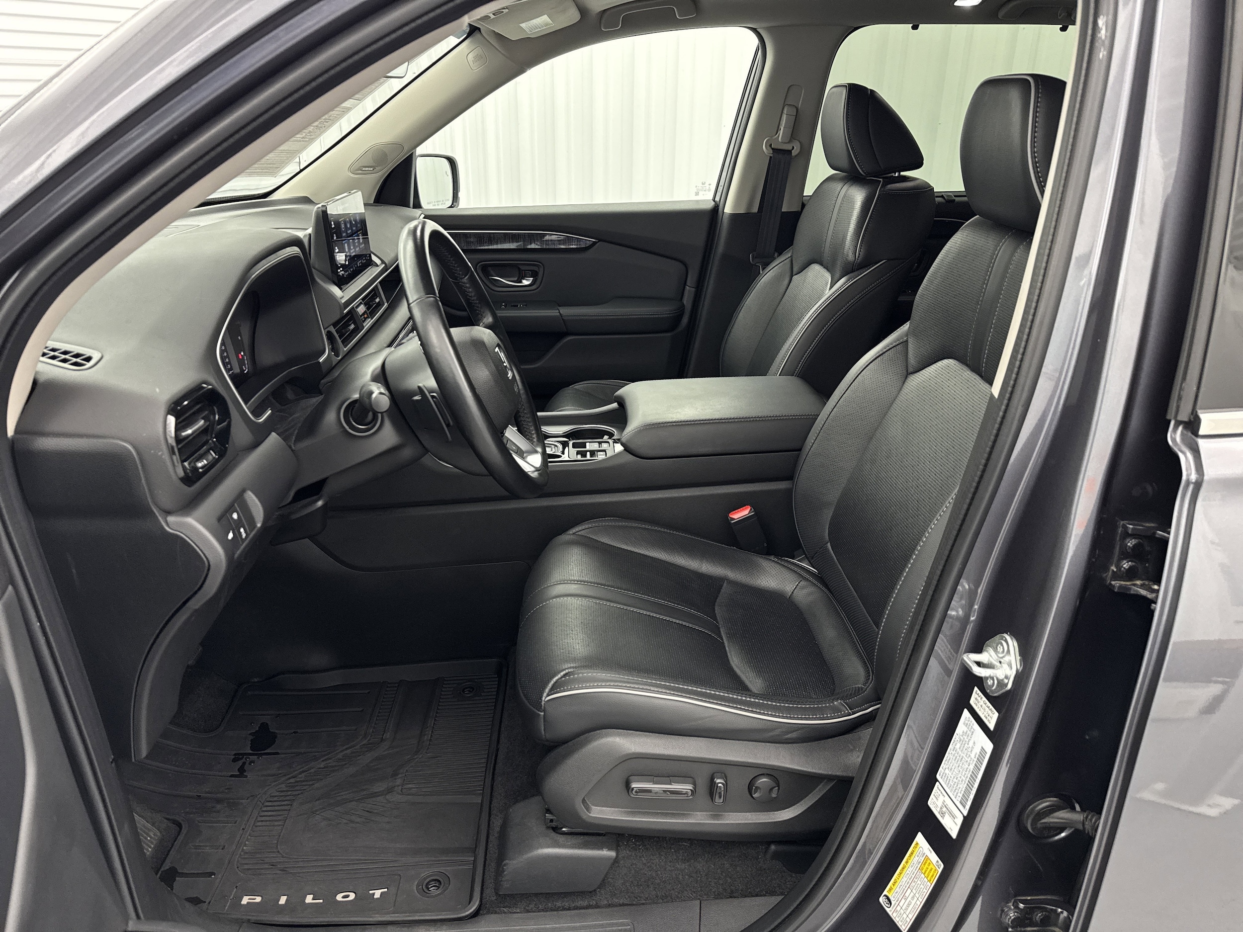 2023 Honda Pilot Elite - Photo 4