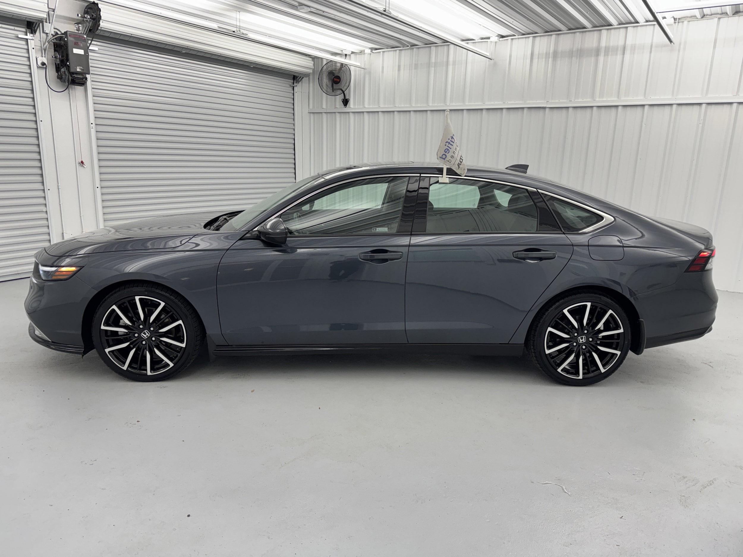 2023 Honda Accord Hybrid Touring - Photo 14