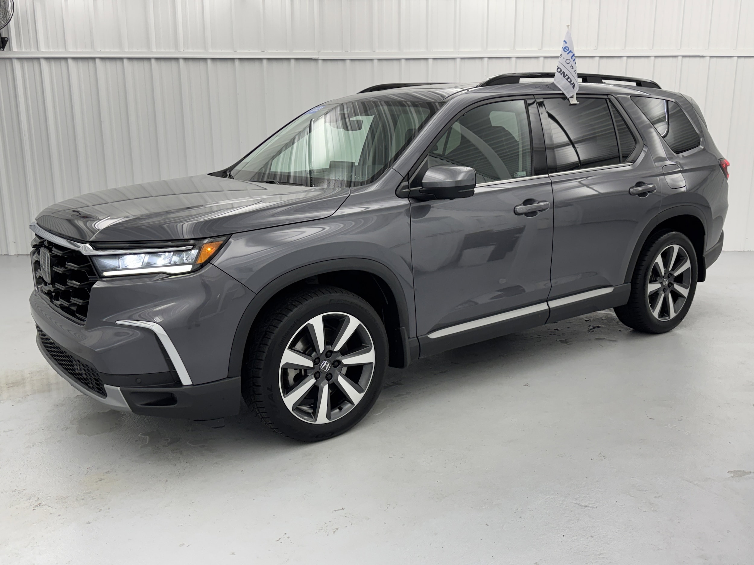 2023 Honda Pilot Elite - Photo 2