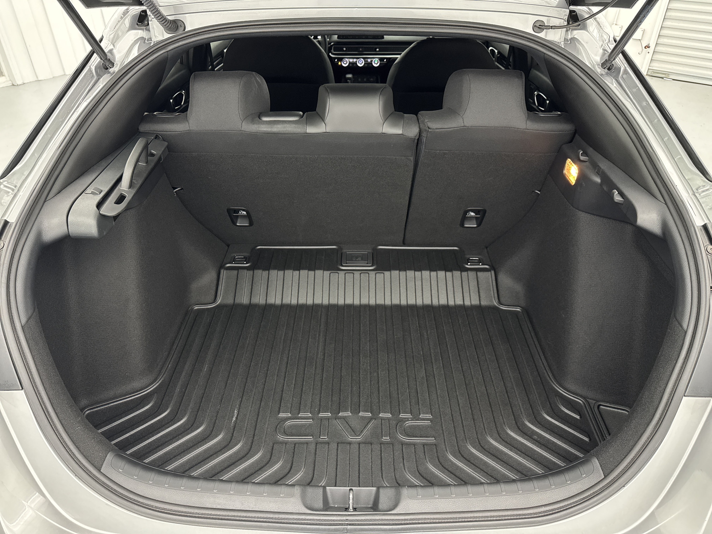 2025 Honda Civic Hatchback Sport - Photo 9