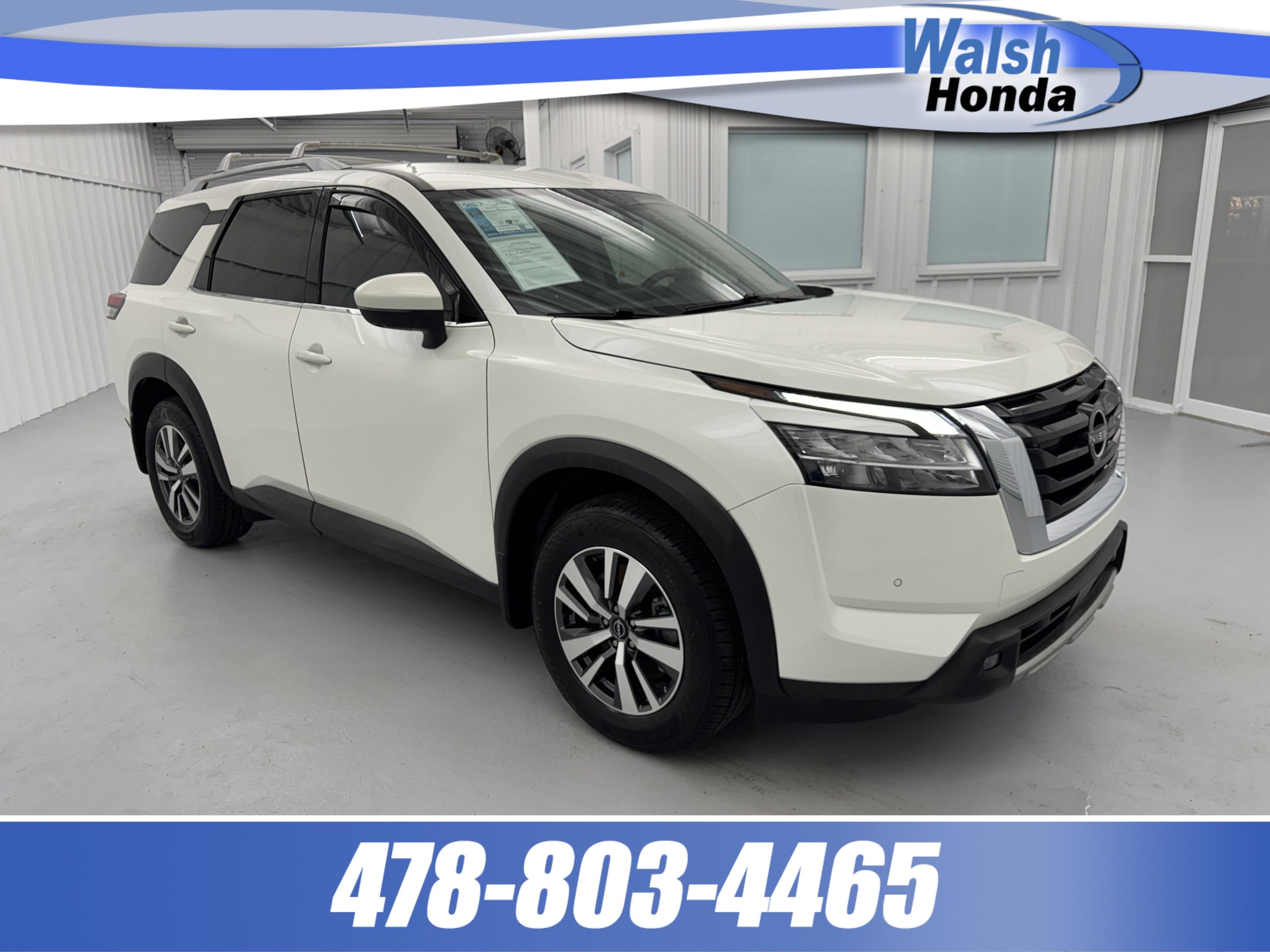 2023 Nissan Pathfinder SL