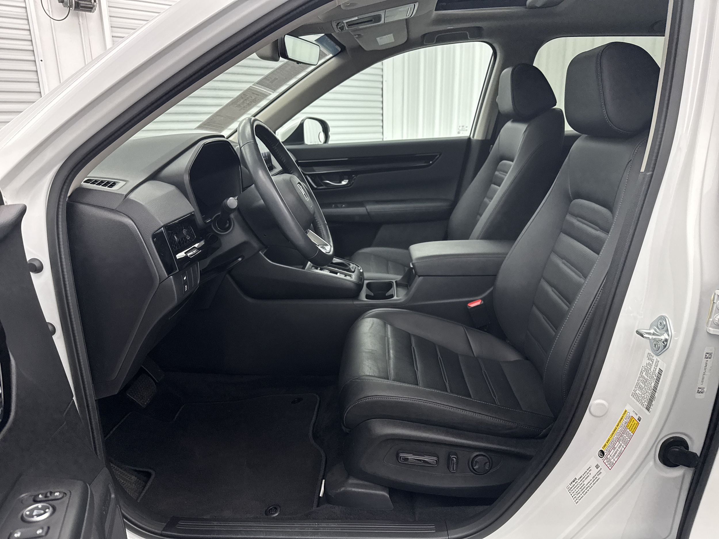 2025 Honda CR-V EX-L - Photo 12