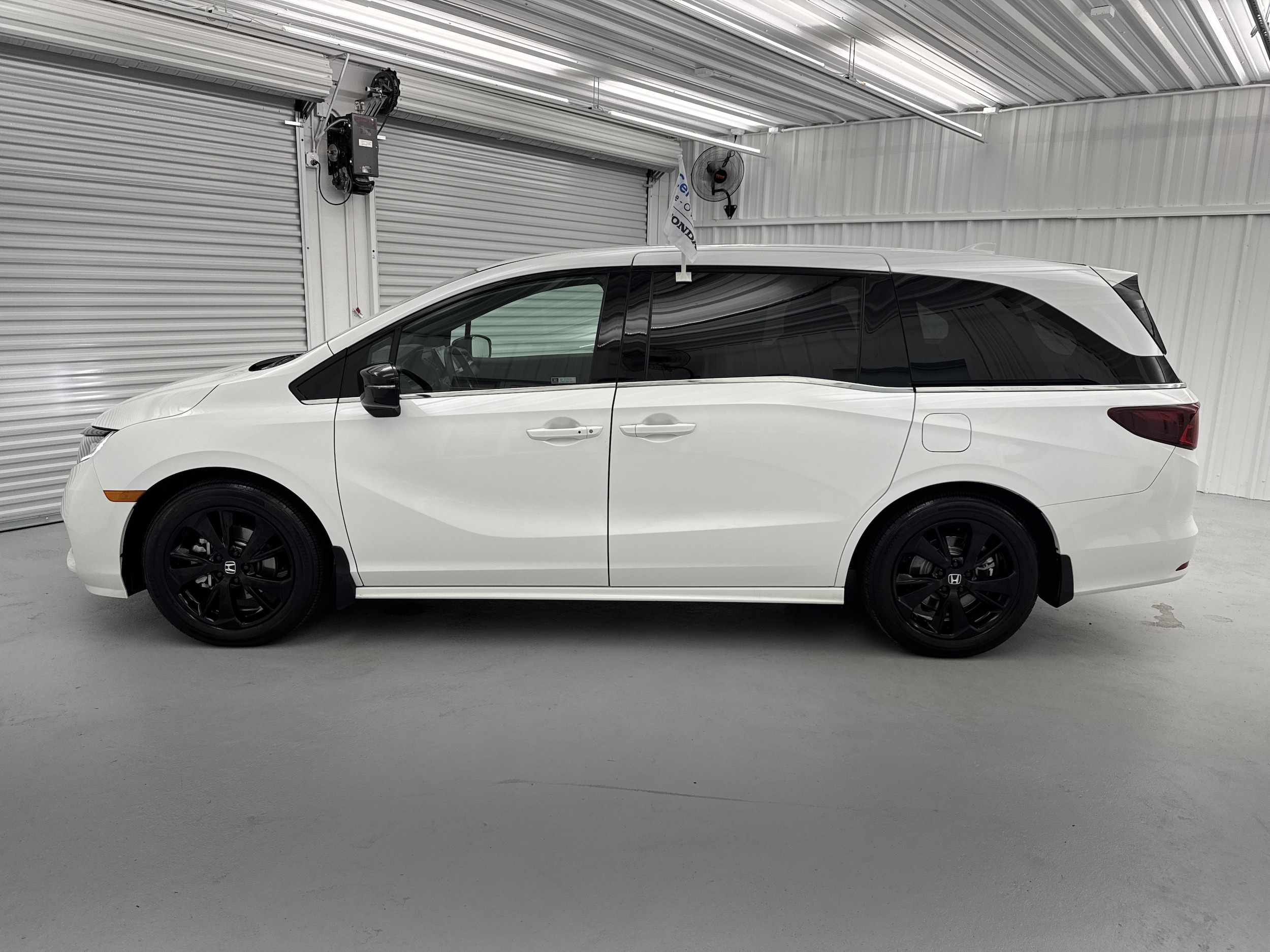 2024 Honda Odyssey SPORT - Photo 14