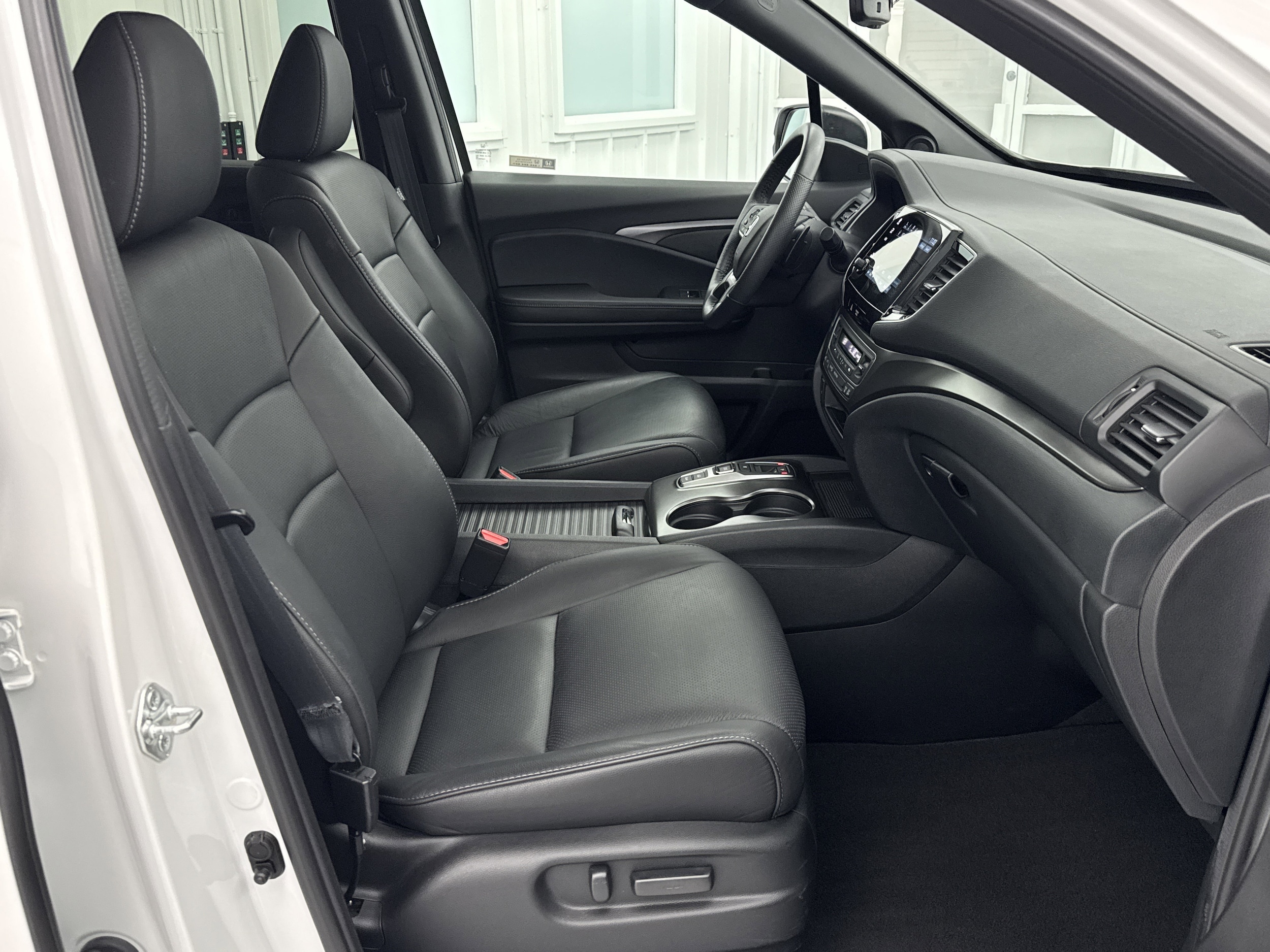 2023 Honda Passport EX-L - Photo 24
