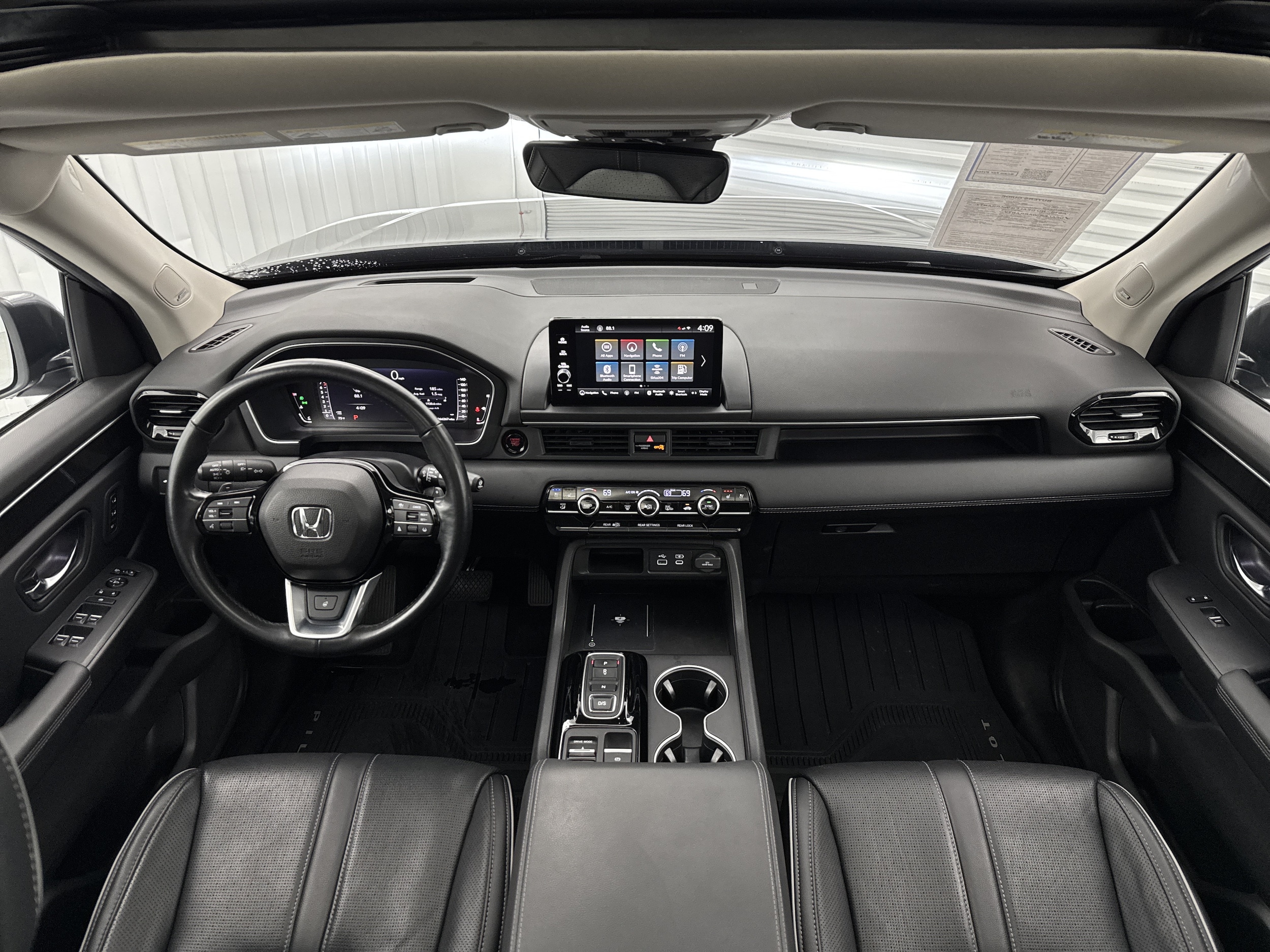 2023 Honda Pilot Elite - Photo 16