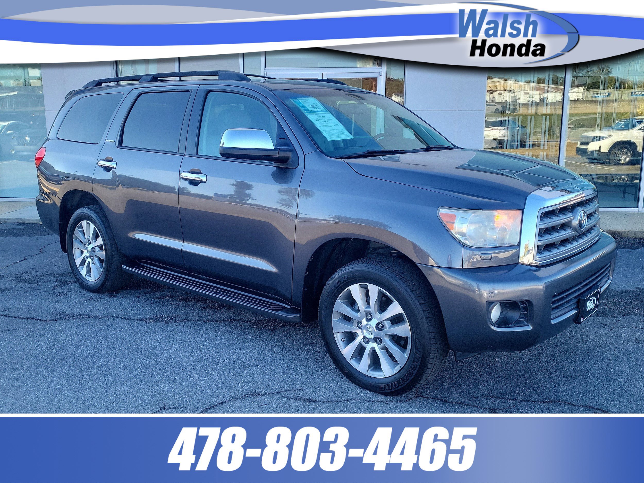 2016 Toyota Sequoia Limited's photo