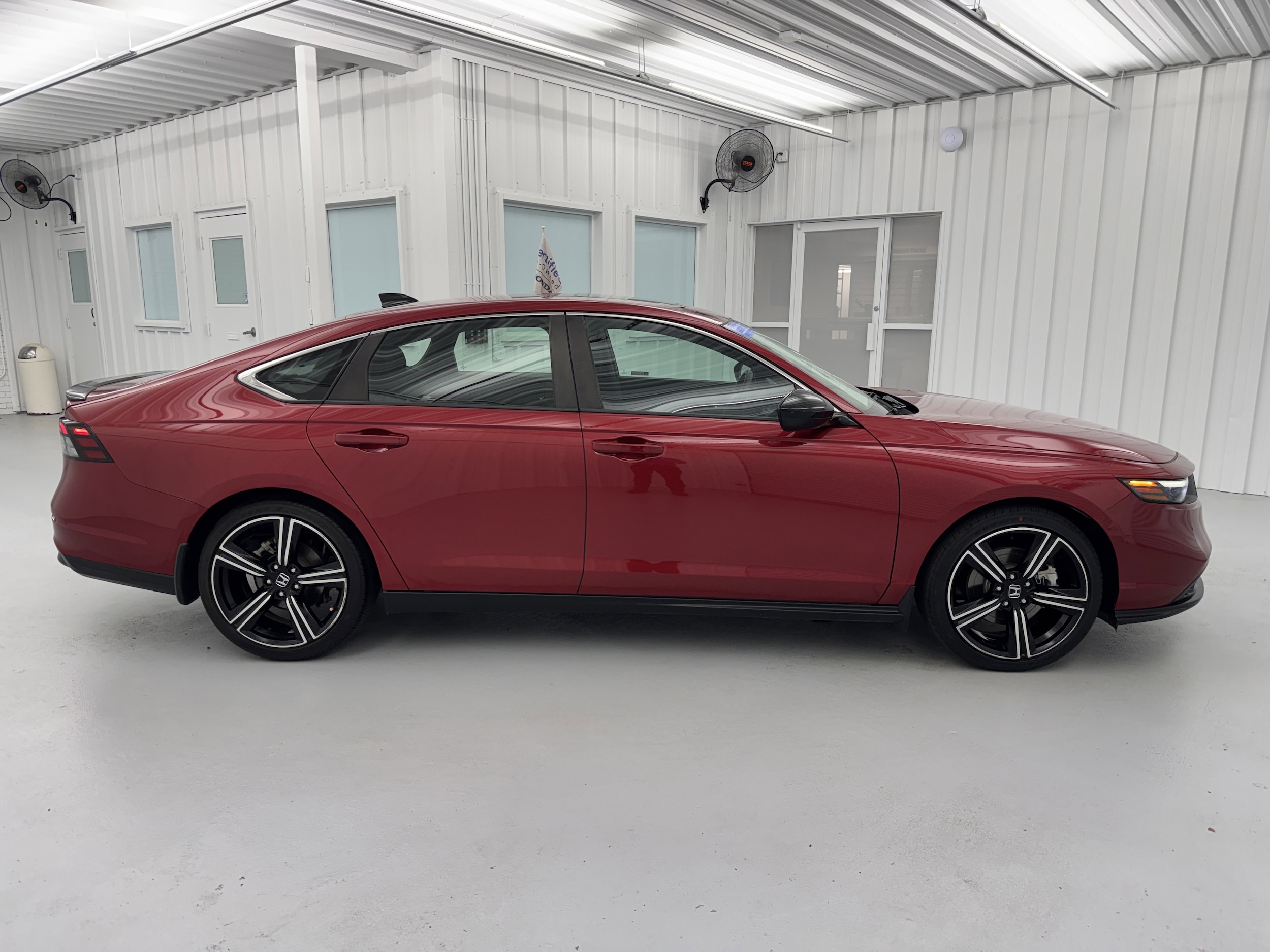 2023 Honda Accord Hybrid Sport - Photo 13