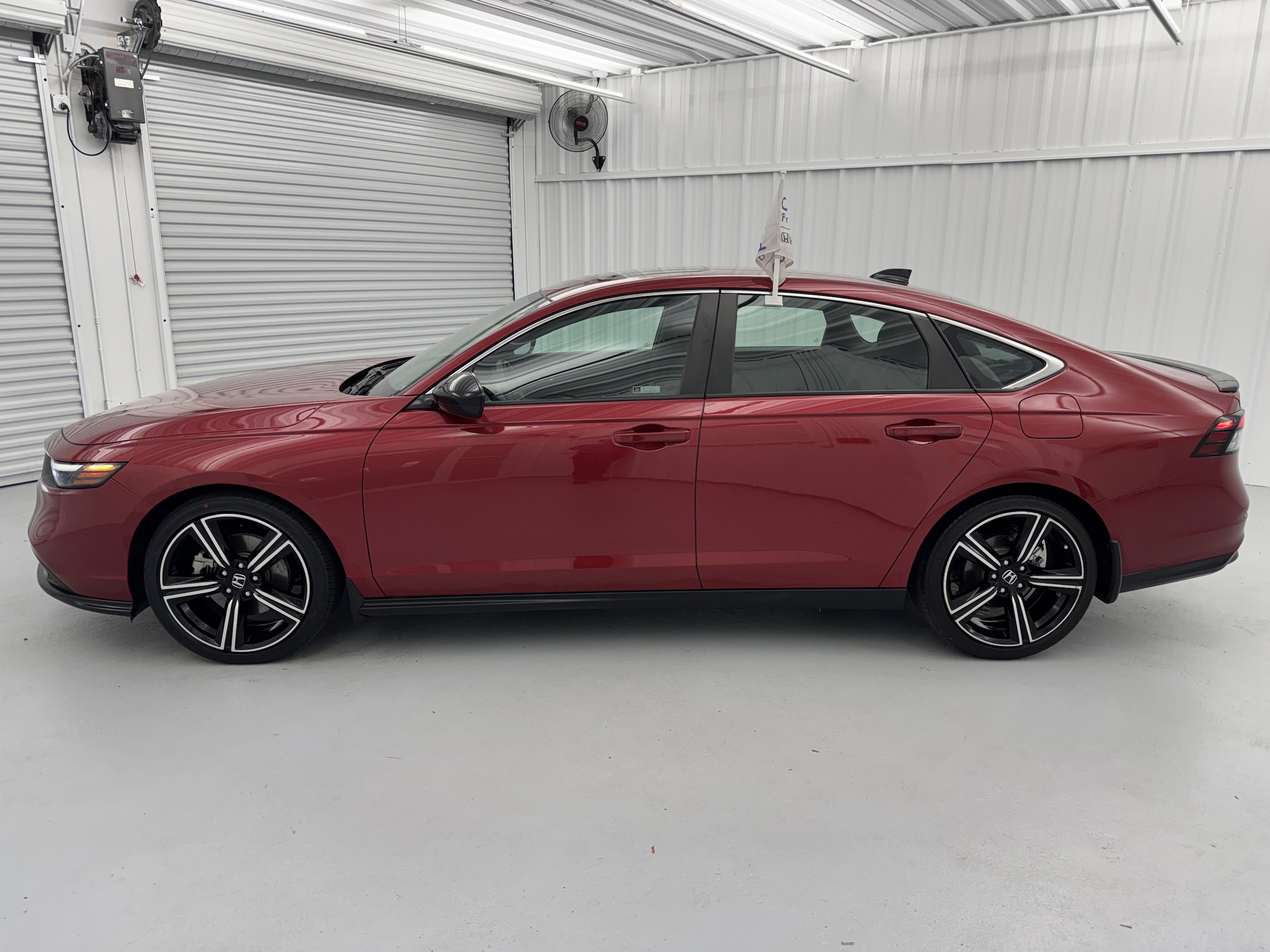 2023 Honda Accord Hybrid Sport - Photo 11