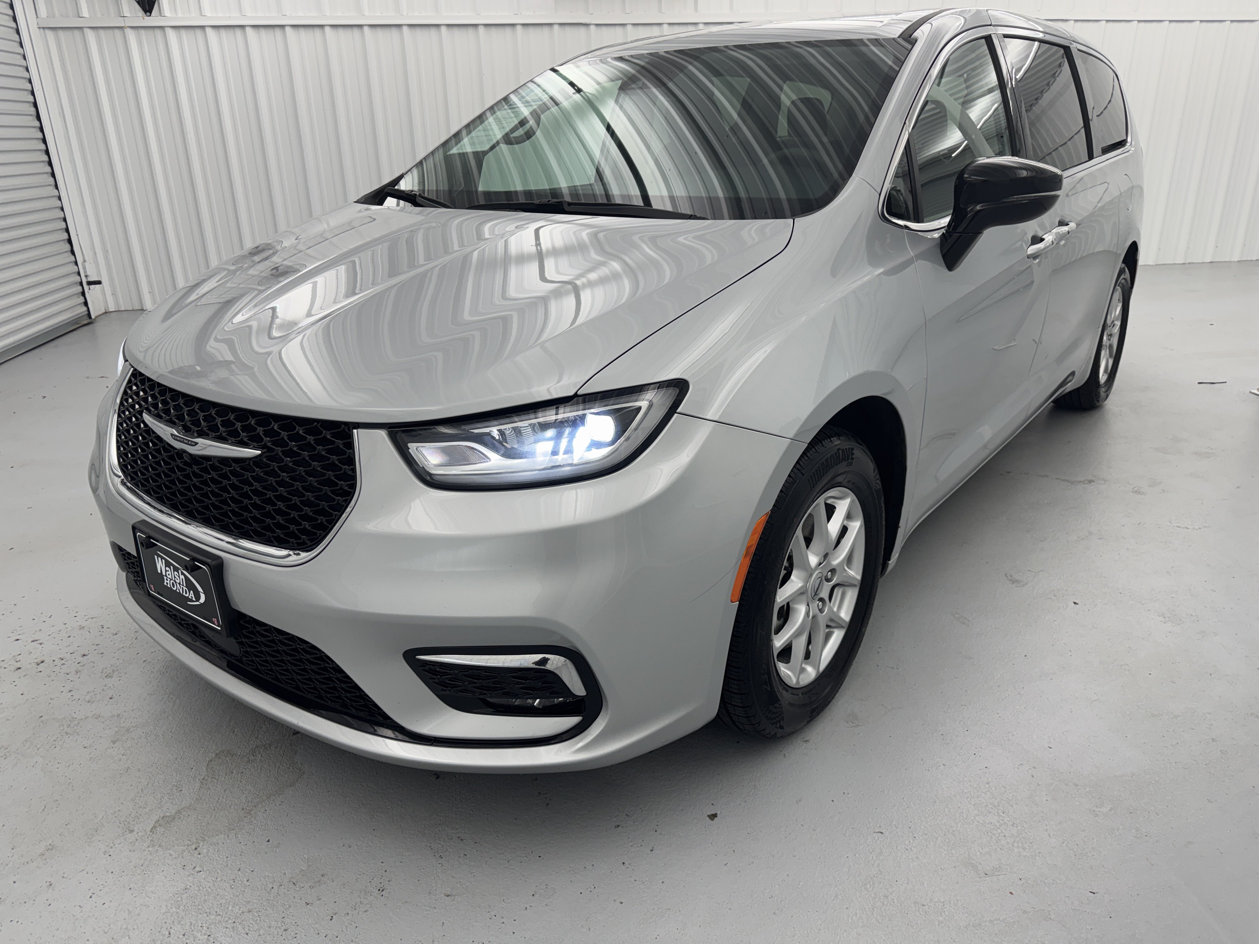 Used 2024 Chrysler Pacifica Touring L Van Passenger Van