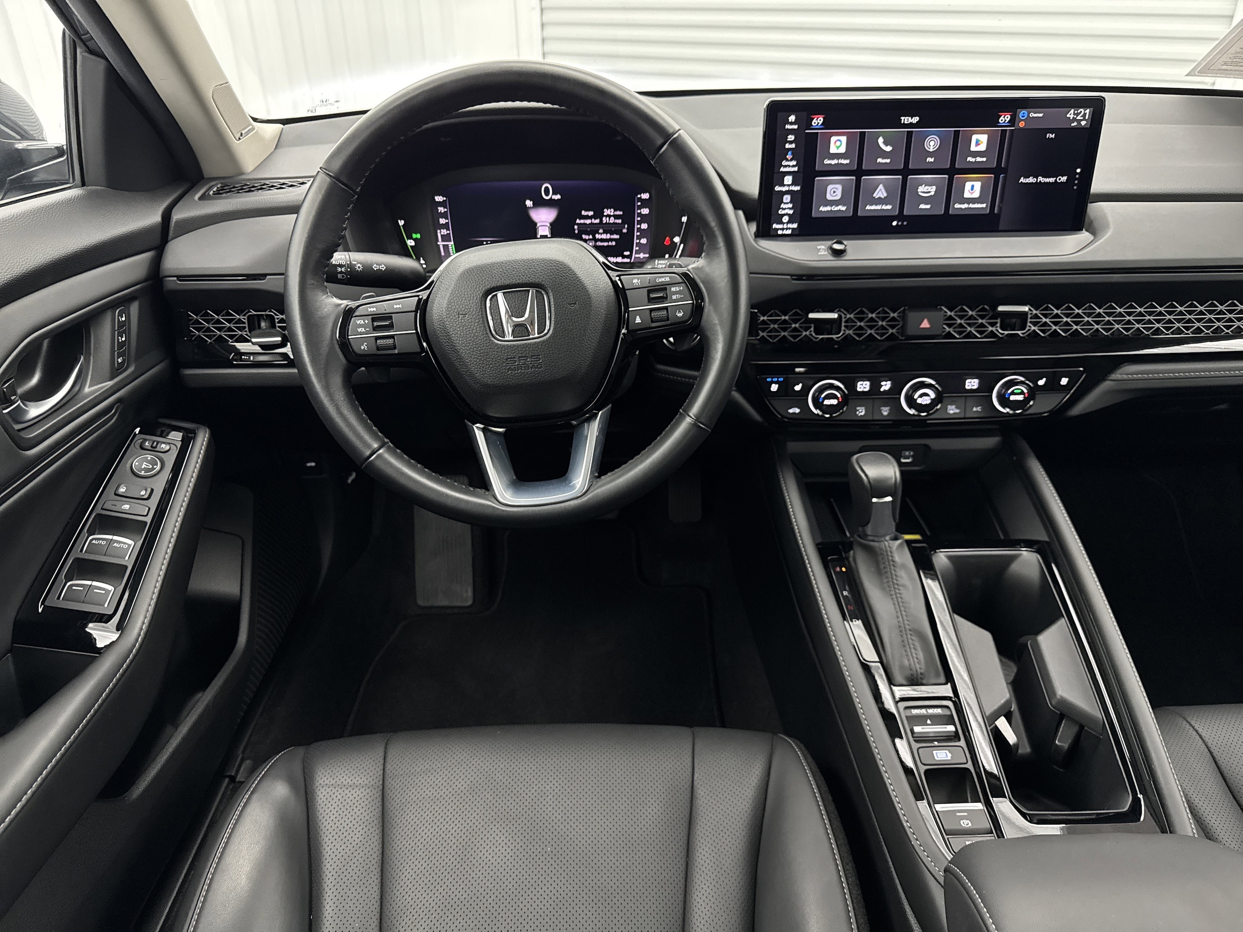 2023 Honda Accord Hybrid Touring - Photo 25