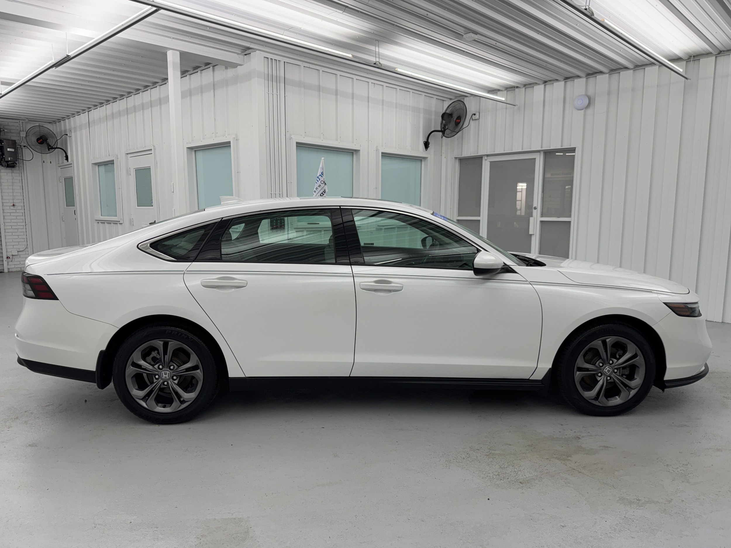 2024 Honda Accord EX - Photo 7
