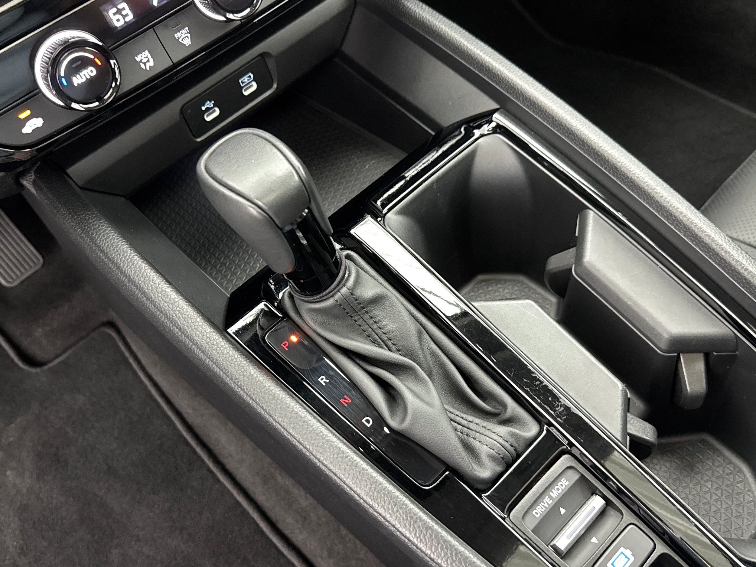 2024 Honda Accord Hybrid EX-L - Photo 23