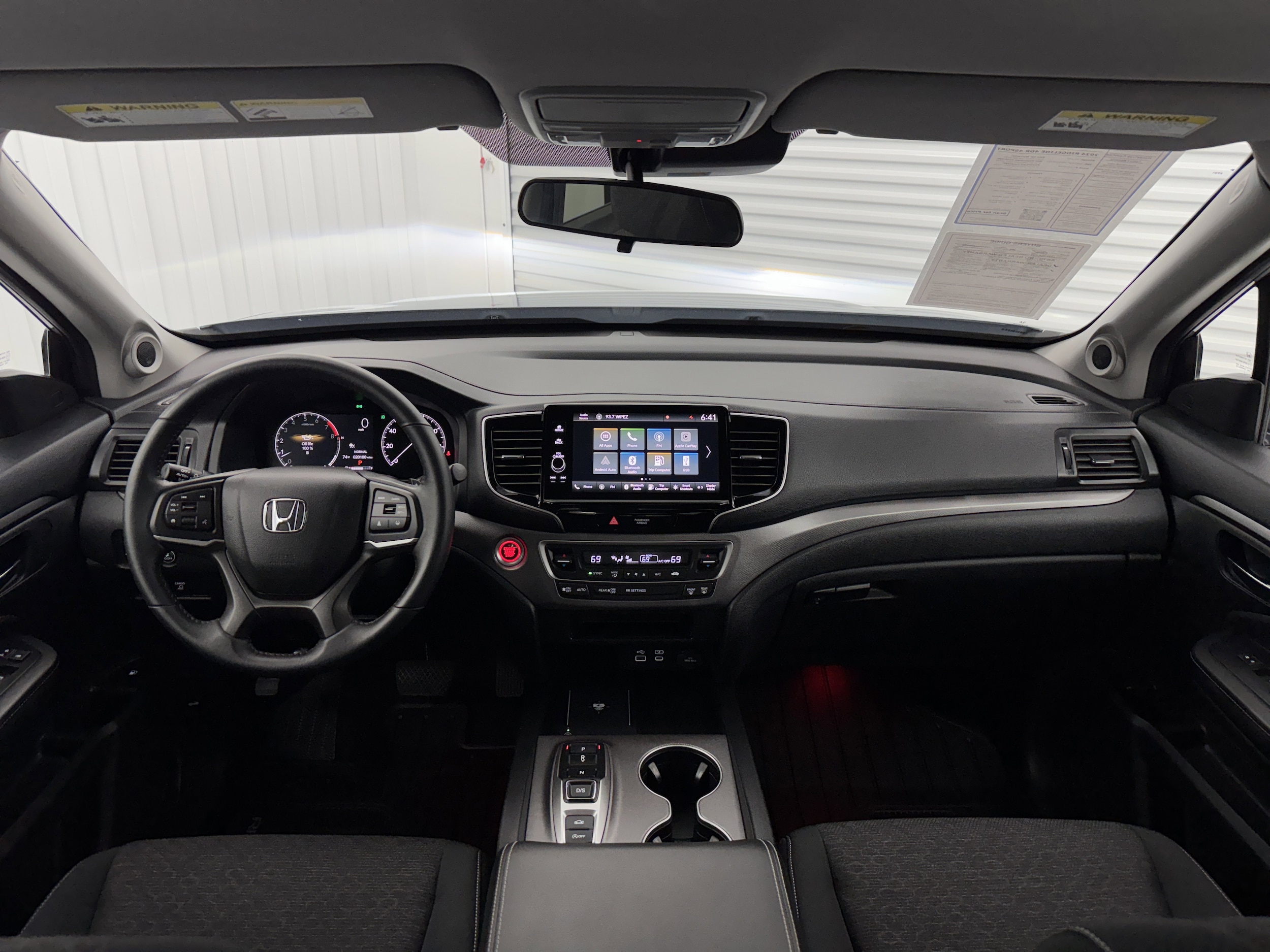 2024 Honda Ridgeline Sport - Photo 17