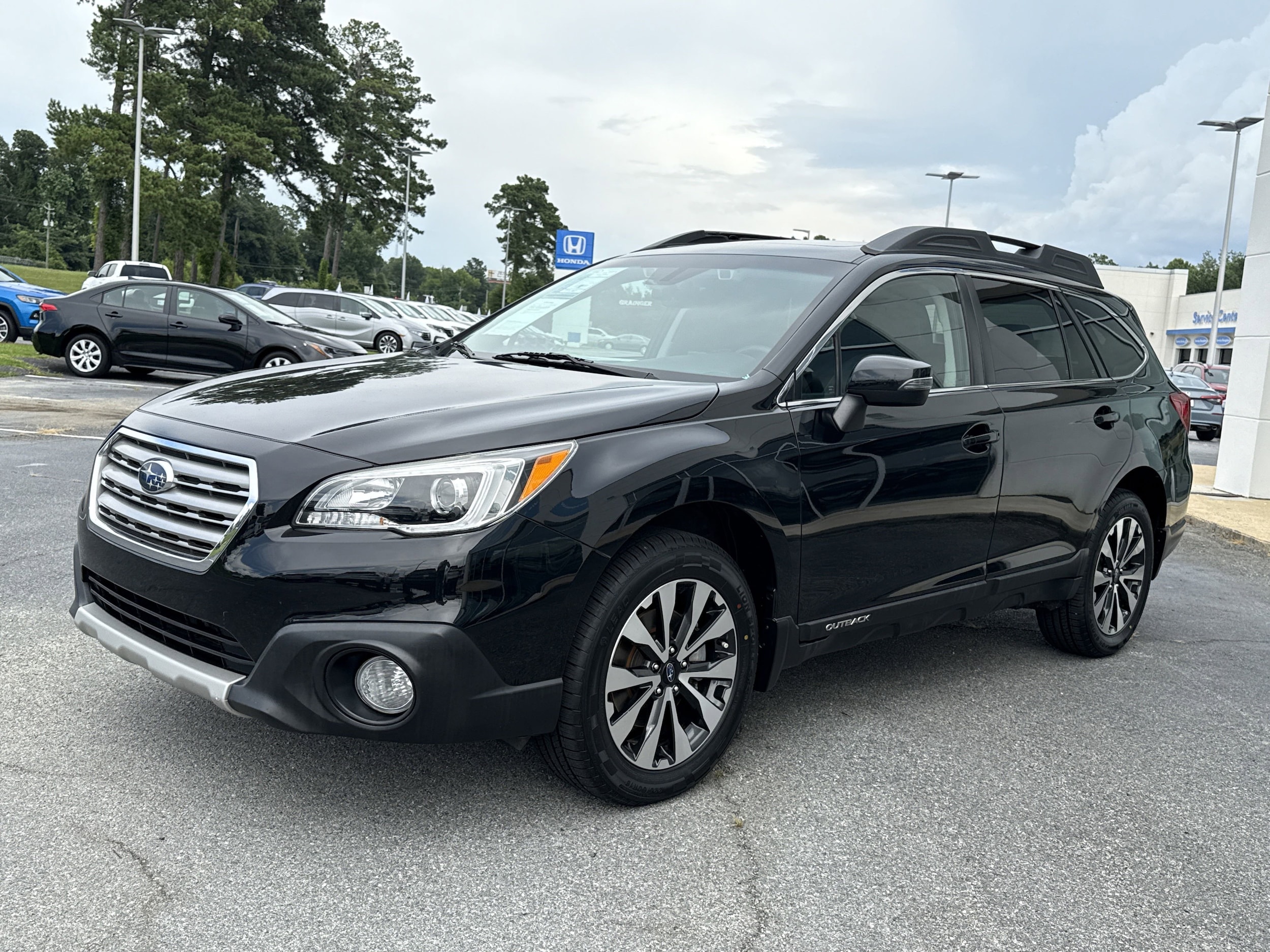 Used 2017 Subaru Outback Limited with VIN 4S4BSENC6H3388621 for sale in Macon, GA